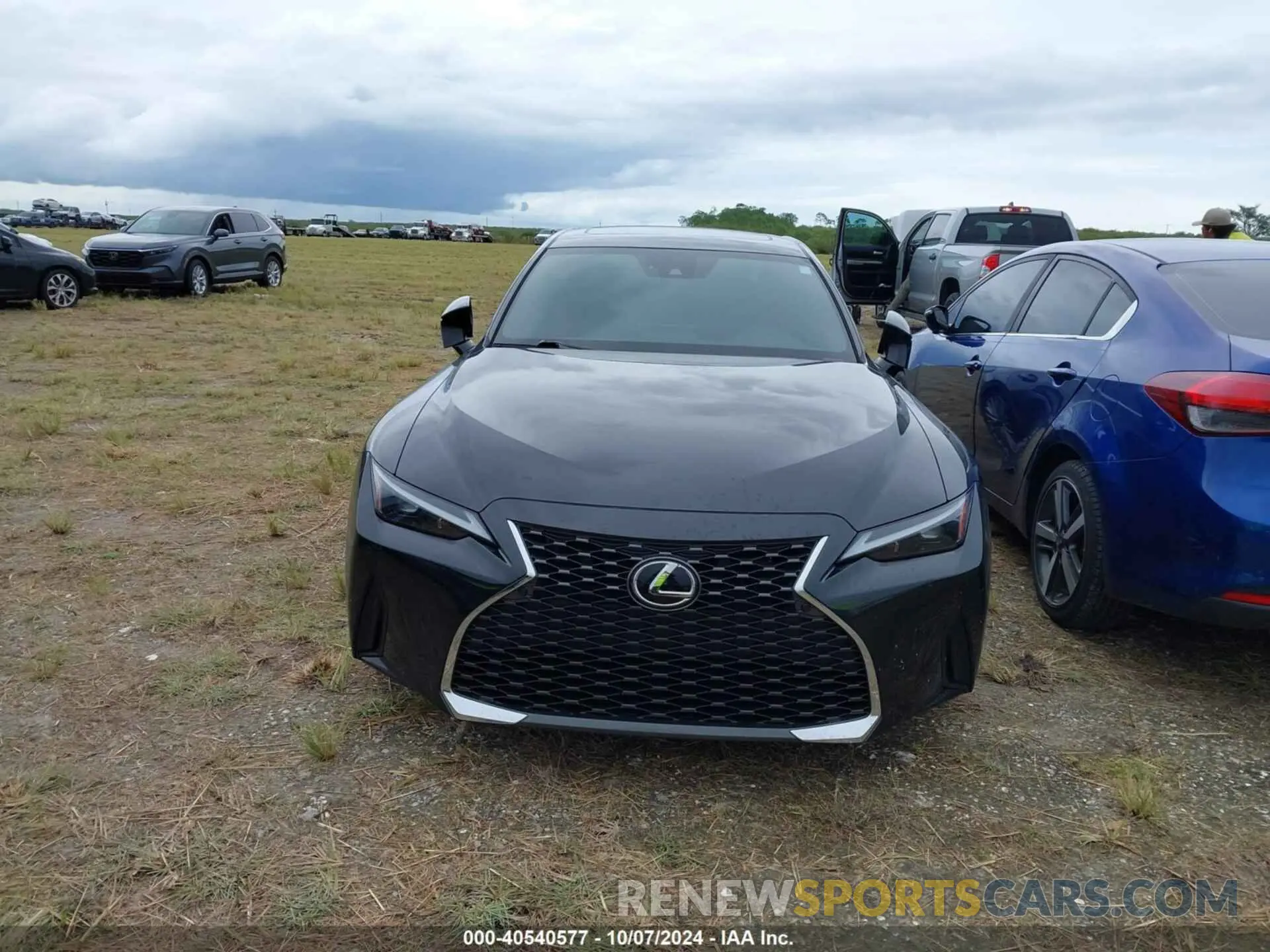 12 fotografías del automóvil dañado JTHDA1D21N5122150 LEXUS IS 300 2022