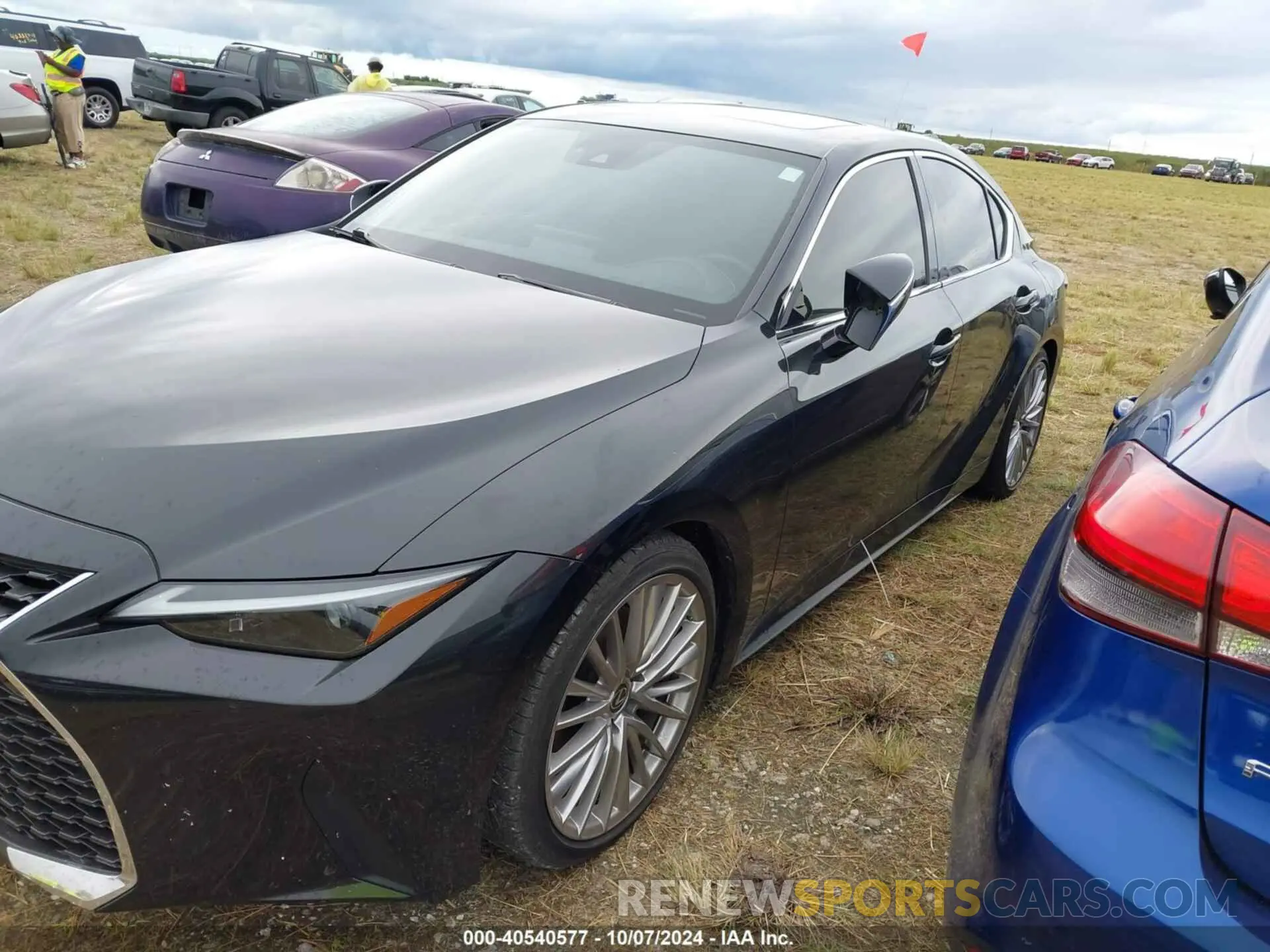 14 fotografías del automóvil dañado JTHDA1D21N5122150 LEXUS IS 300 2022