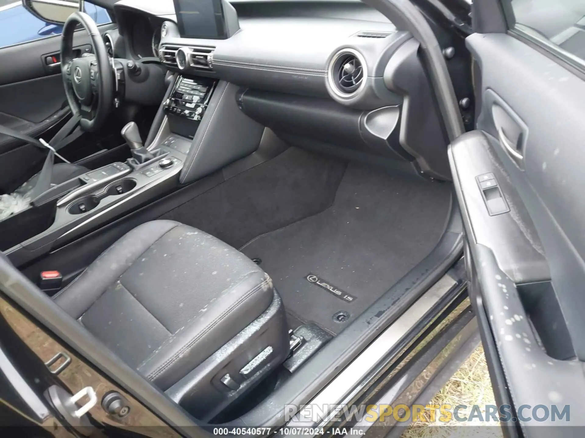 5 fotografías del automóvil dañado JTHDA1D21N5122150 LEXUS IS 300 2022