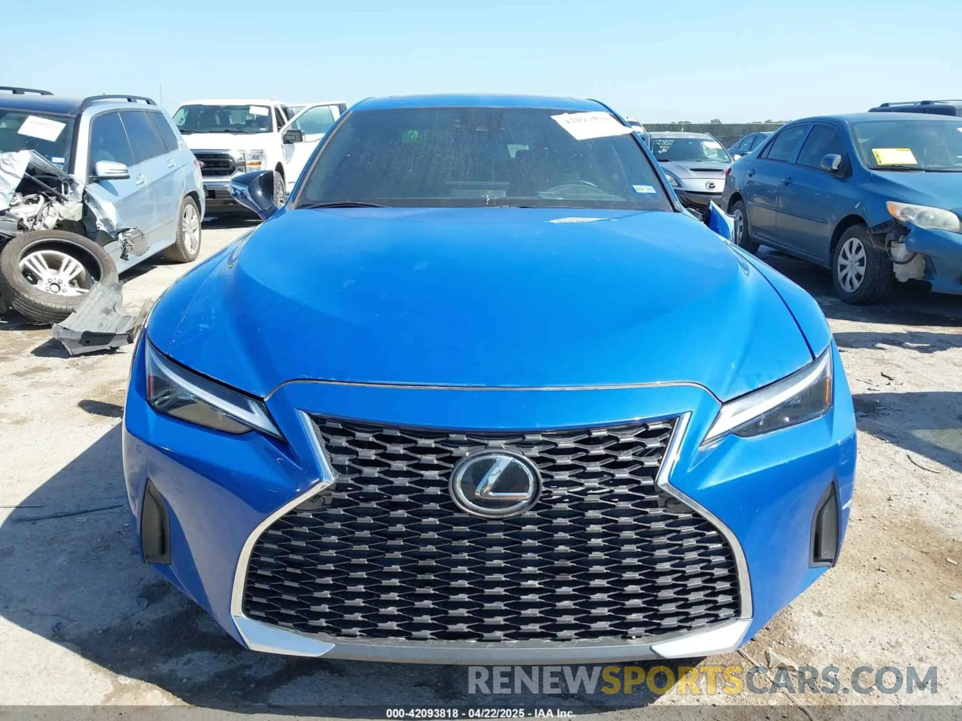 13 fotografías del automóvil dañado JTHDA1D29N5121361 LEXUS IS 300 2022