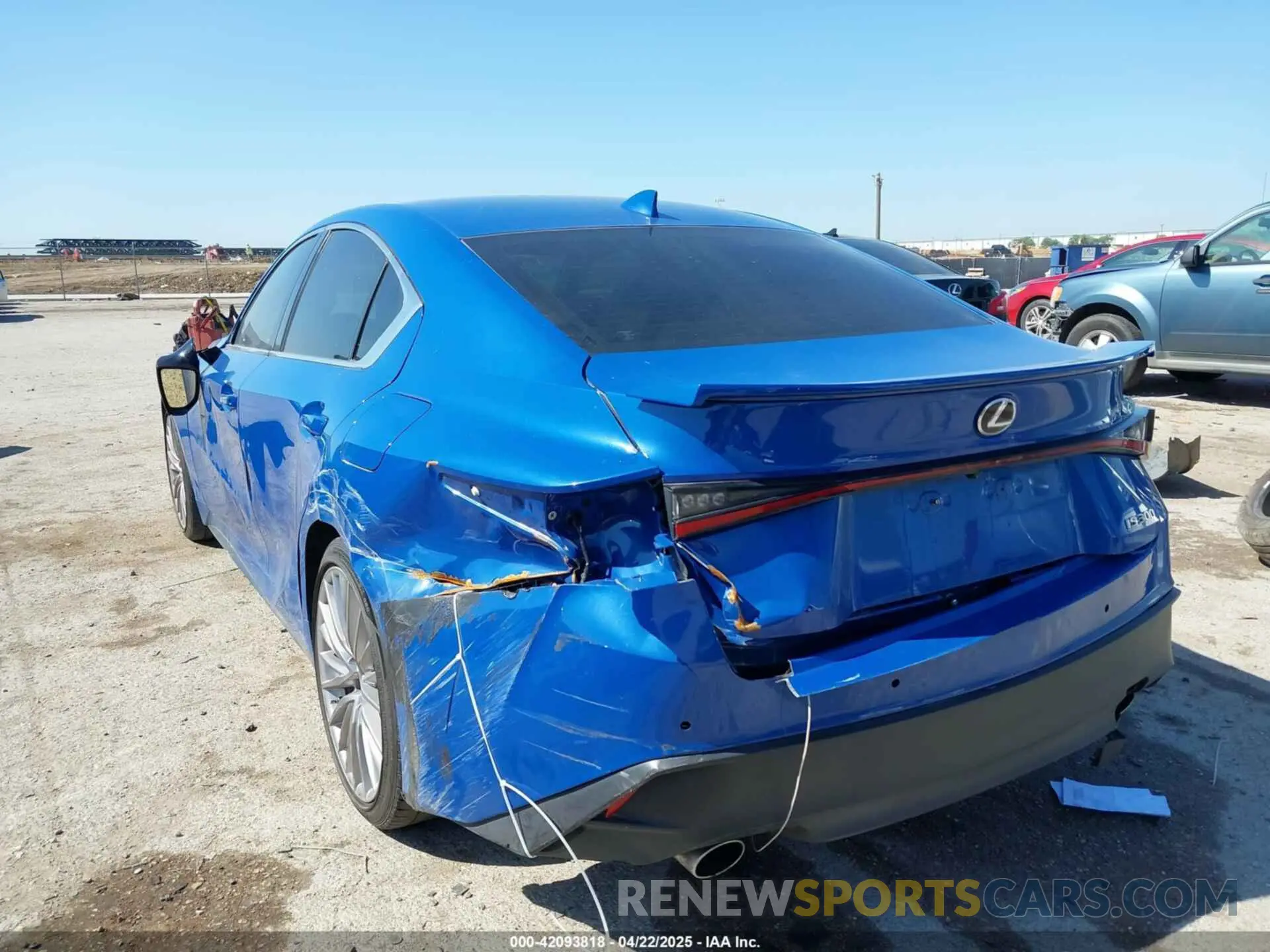 3 fotografías del automóvil dañado JTHDA1D29N5121361 LEXUS IS 300 2022