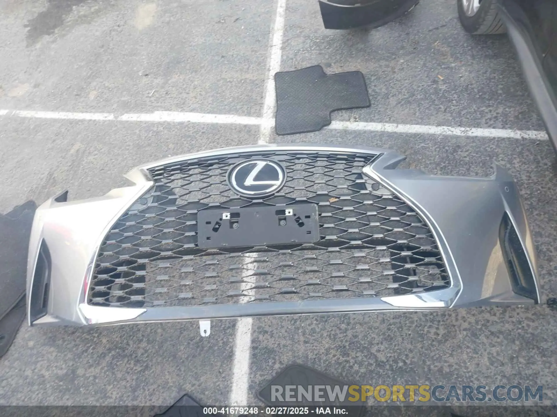 12 fotografías del automóvil dañado JTHDA1D2XN5120901 LEXUS IS 300 2022