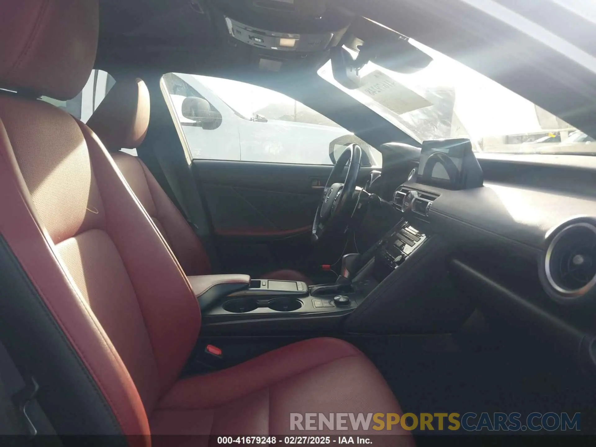 5 fotografías del automóvil dañado JTHDA1D2XN5120901 LEXUS IS 300 2022