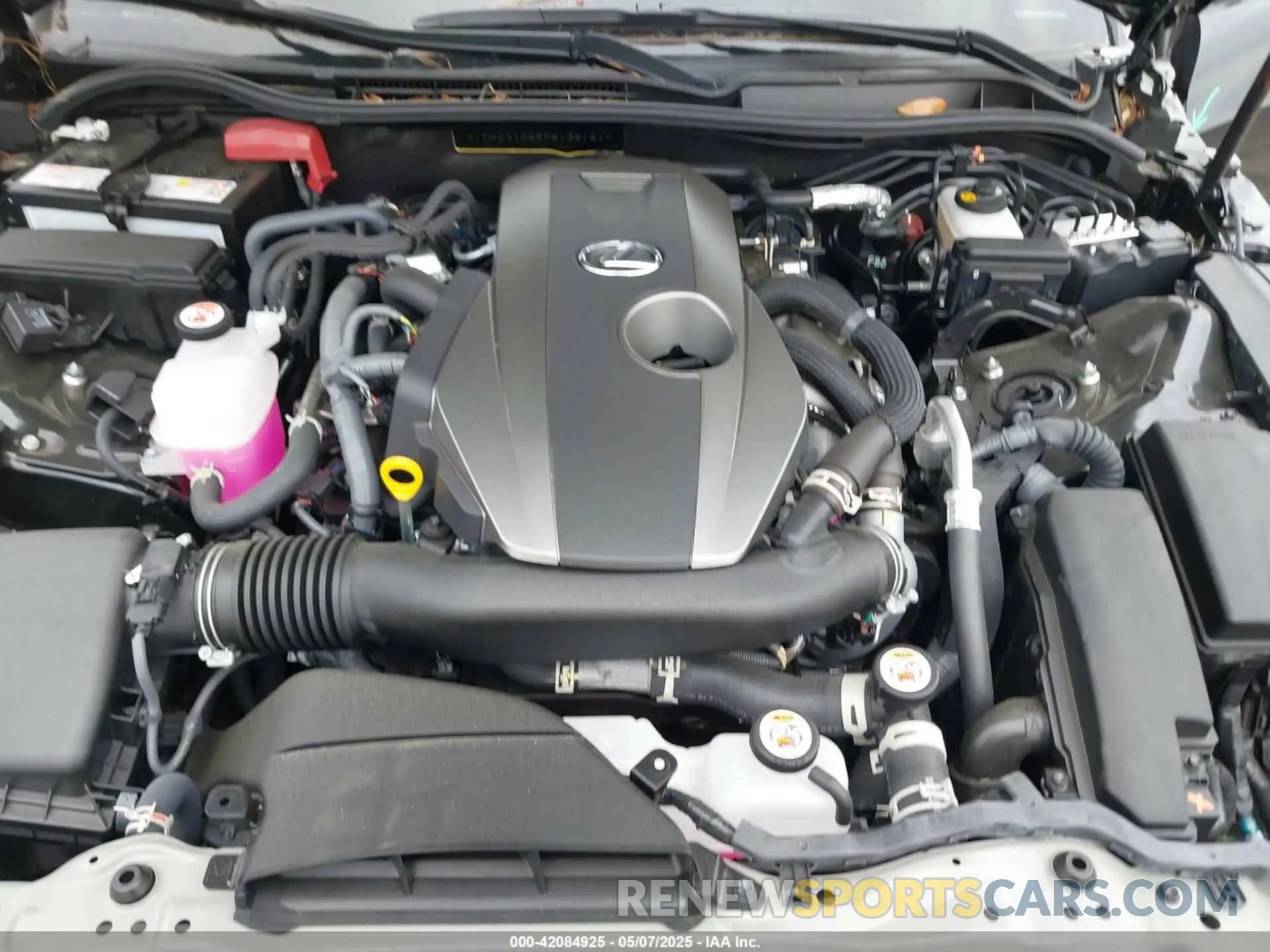 10 fotografías del automóvil dañado JTHCA1D29R5132121 LEXUS IS 300 2024