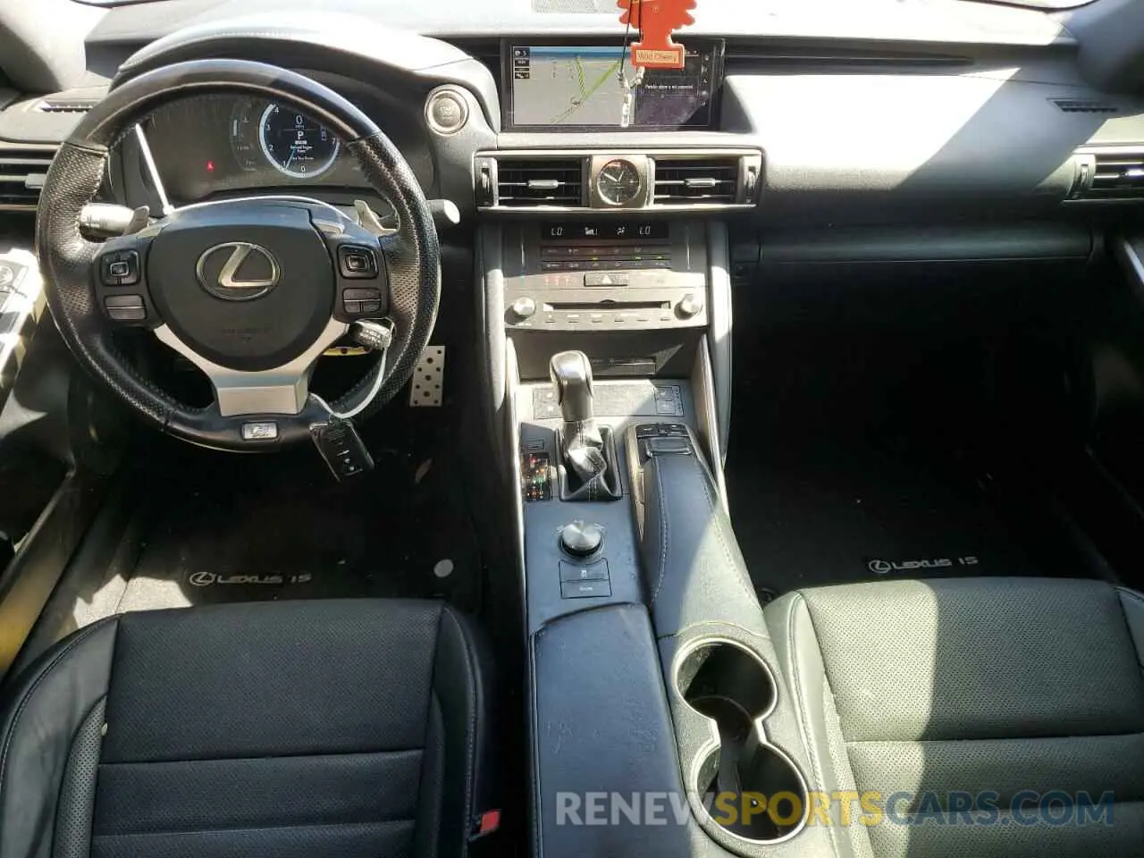 8 fotografías del automóvil dañado JTHGA1D25L5103062 LEXUS IS 300 F S 2020