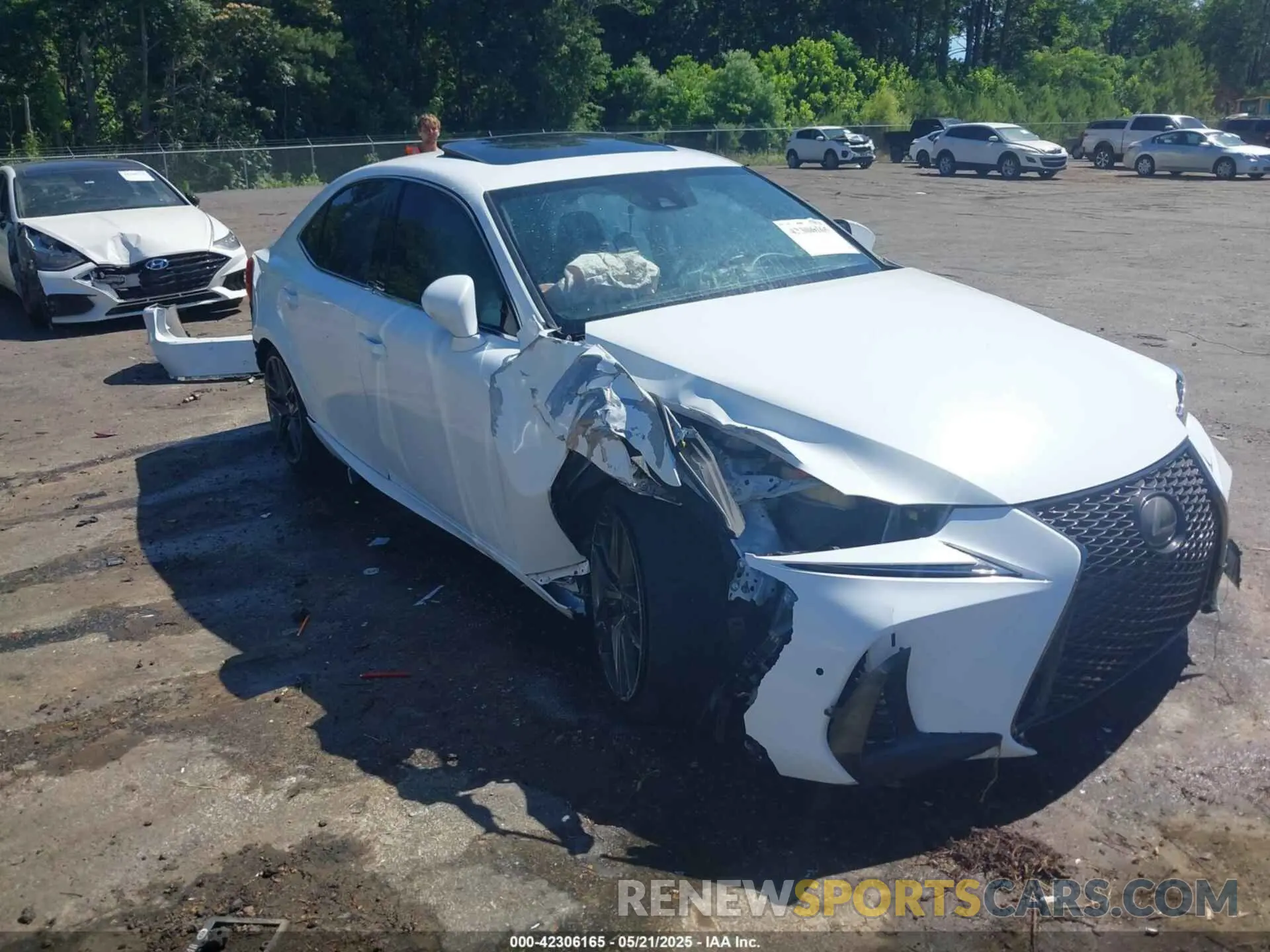 1 fotografías del automóvil dañado JTHBZ1D21K5034050 LEXUS IS 350 2019