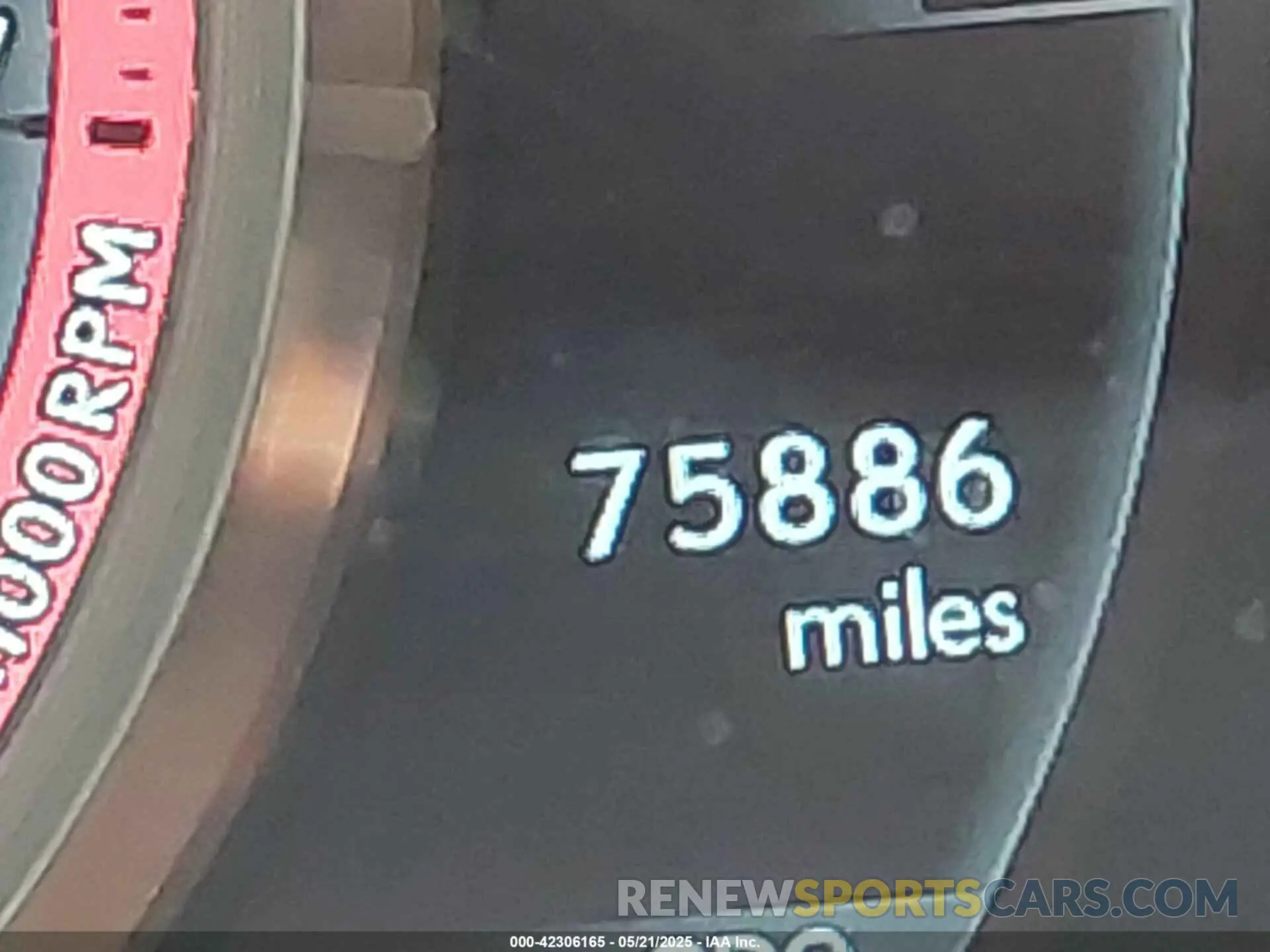 15 fotografías del automóvil dañado JTHBZ1D21K5034050 LEXUS IS 350 2019