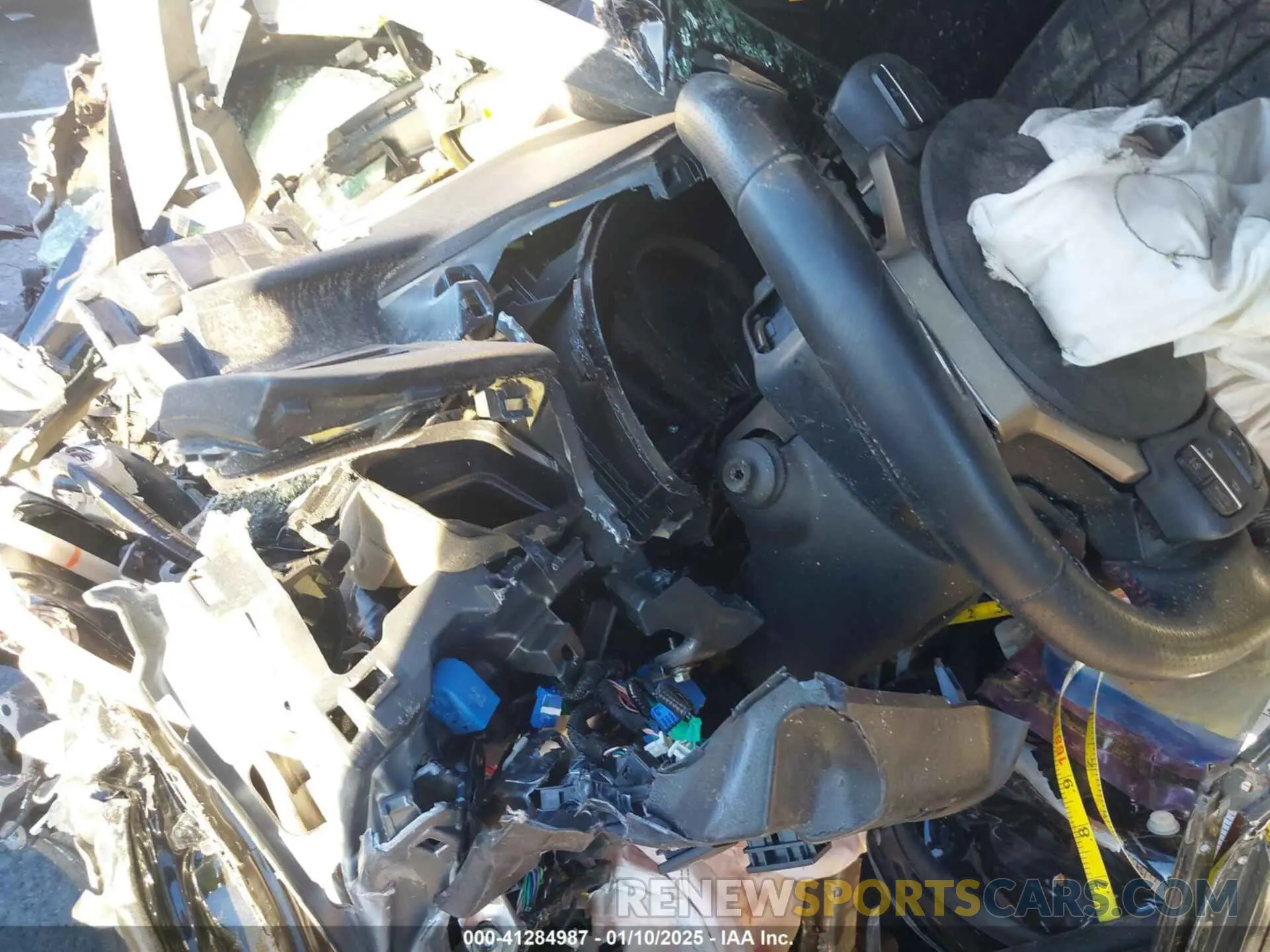7 fotografías del automóvil dañado JTHBZ1D27K5033971 LEXUS IS 350 2019