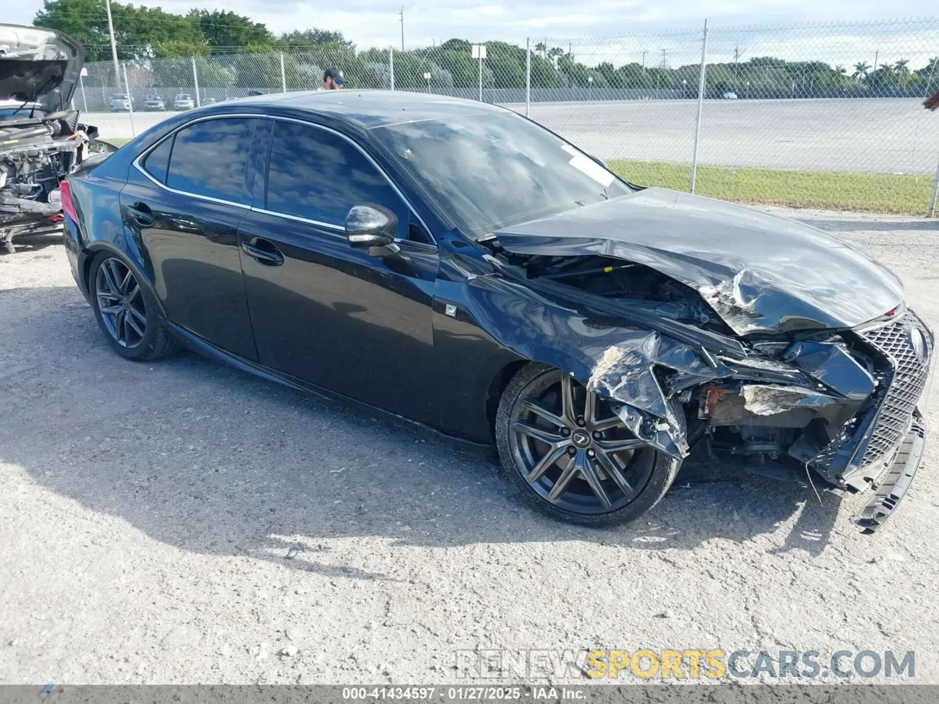 1 fotografías del automóvil dañado JTHCZ1D26K5016681 LEXUS IS 350 2019