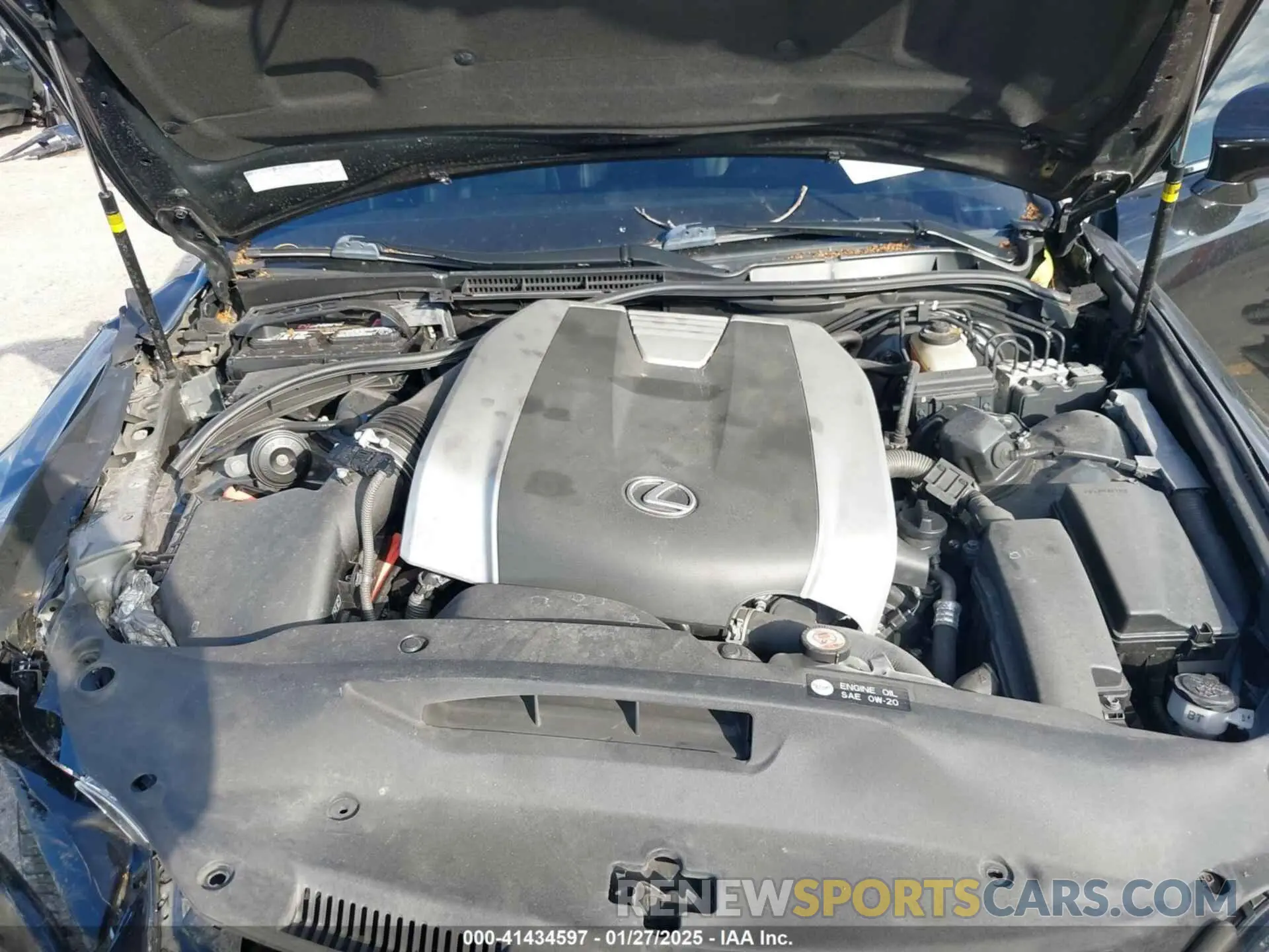 10 fotografías del automóvil dañado JTHCZ1D26K5016681 LEXUS IS 350 2019