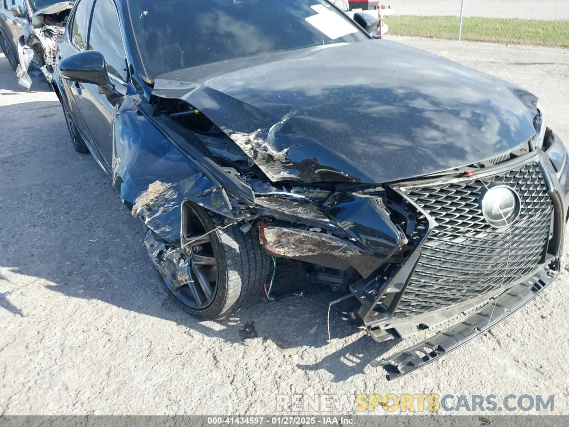 6 fotografías del automóvil dañado JTHCZ1D26K5016681 LEXUS IS 350 2019