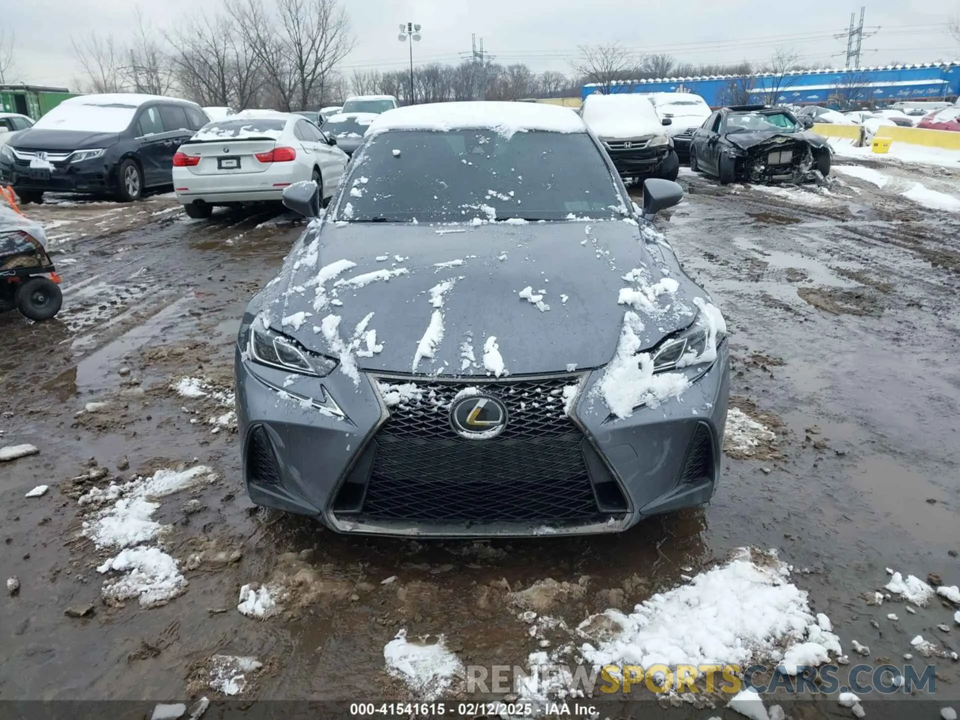 12 fotografías del automóvil dañado JTHCZ1D27K5016253 LEXUS IS 350 2019