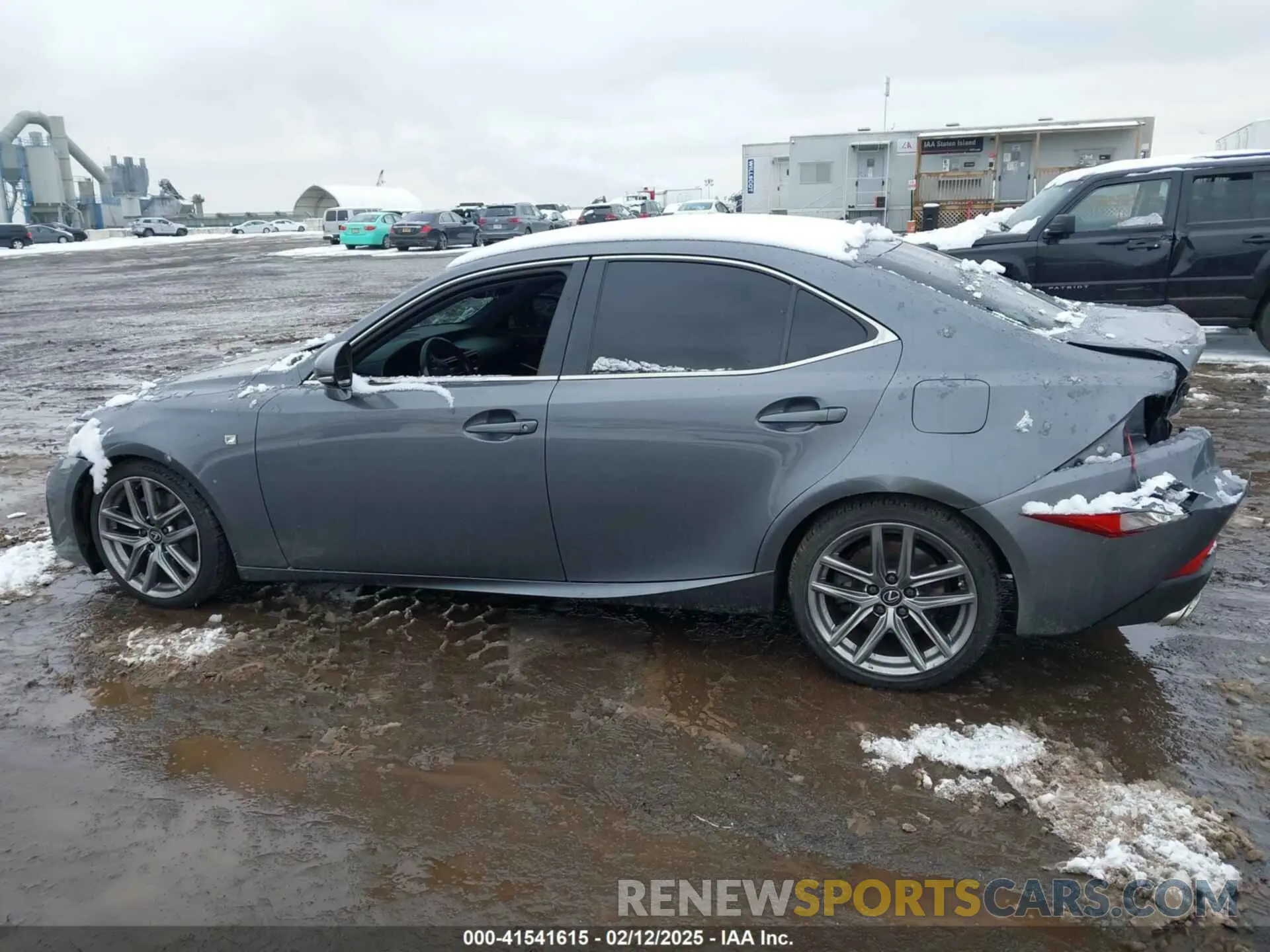 14 fotografías del automóvil dañado JTHCZ1D27K5016253 LEXUS IS 350 2019