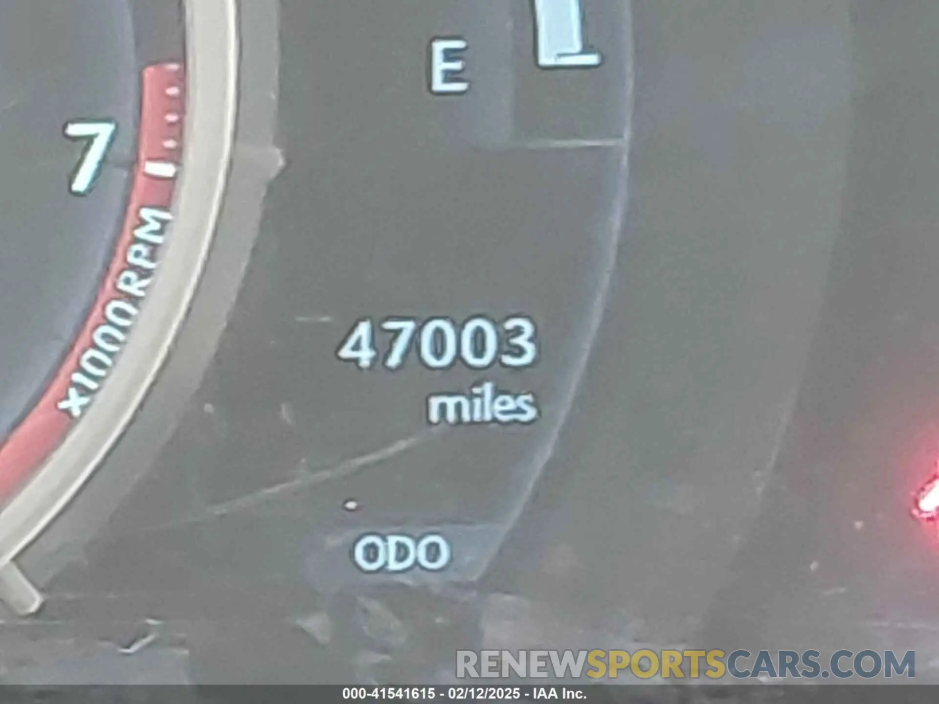 15 fotografías del automóvil dañado JTHCZ1D27K5016253 LEXUS IS 350 2019