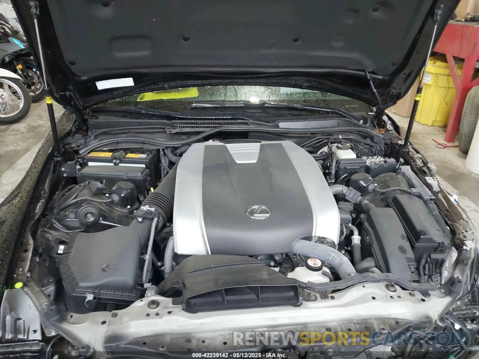 10 fotografías del automóvil dañado JTHGZ1B2XL5036051 LEXUS IS 350 2020