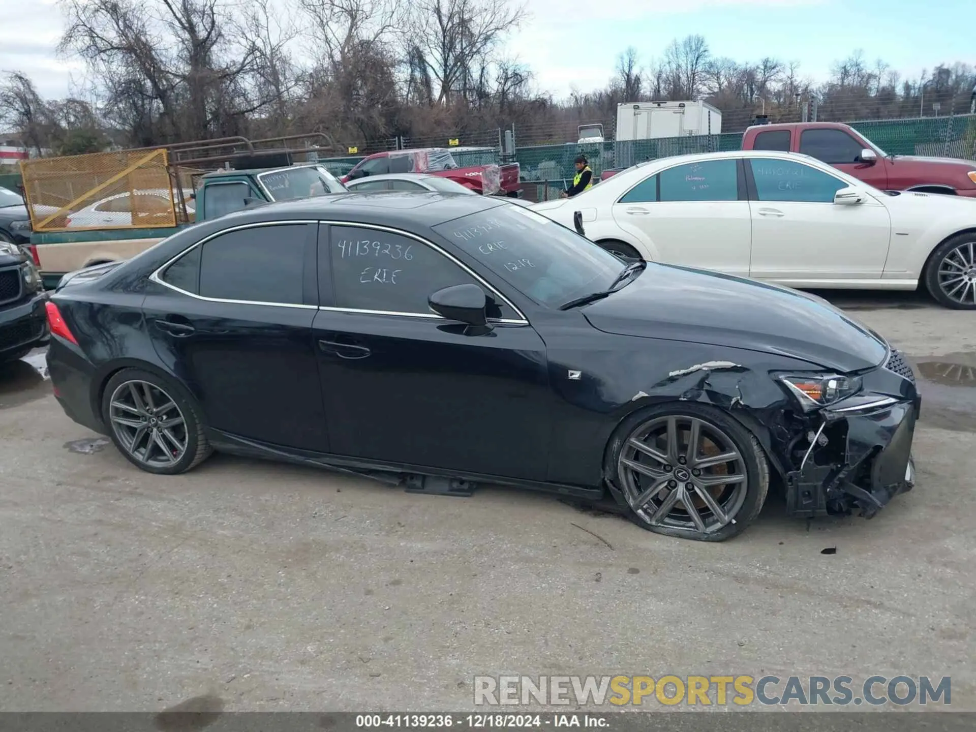 13 fotografías del automóvil dañado JTHGZ1E23L5018034 LEXUS IS 350 2020