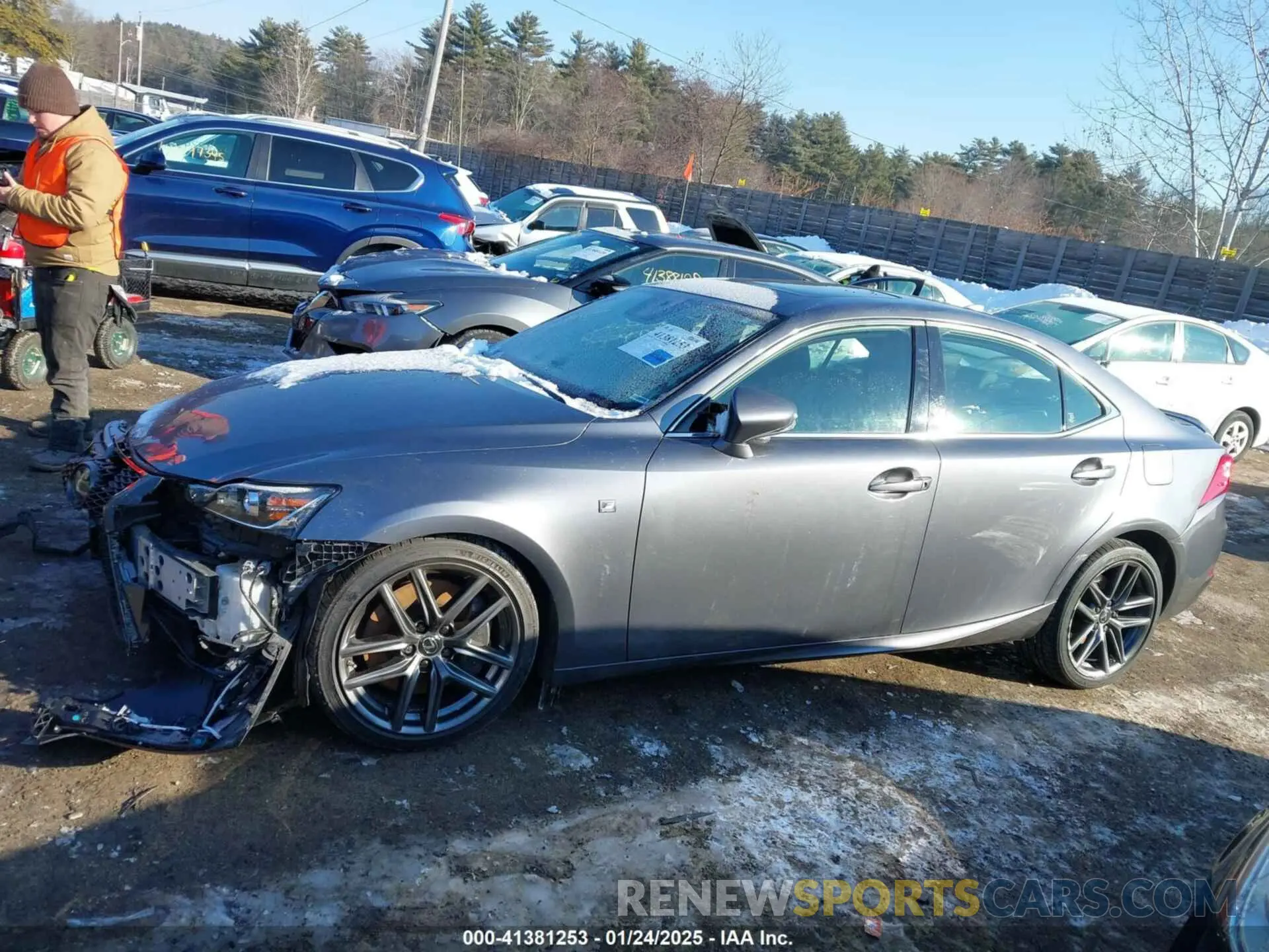 13 fotografías del automóvil dañado JTHGZ1E26L5017525 LEXUS IS 350 2020