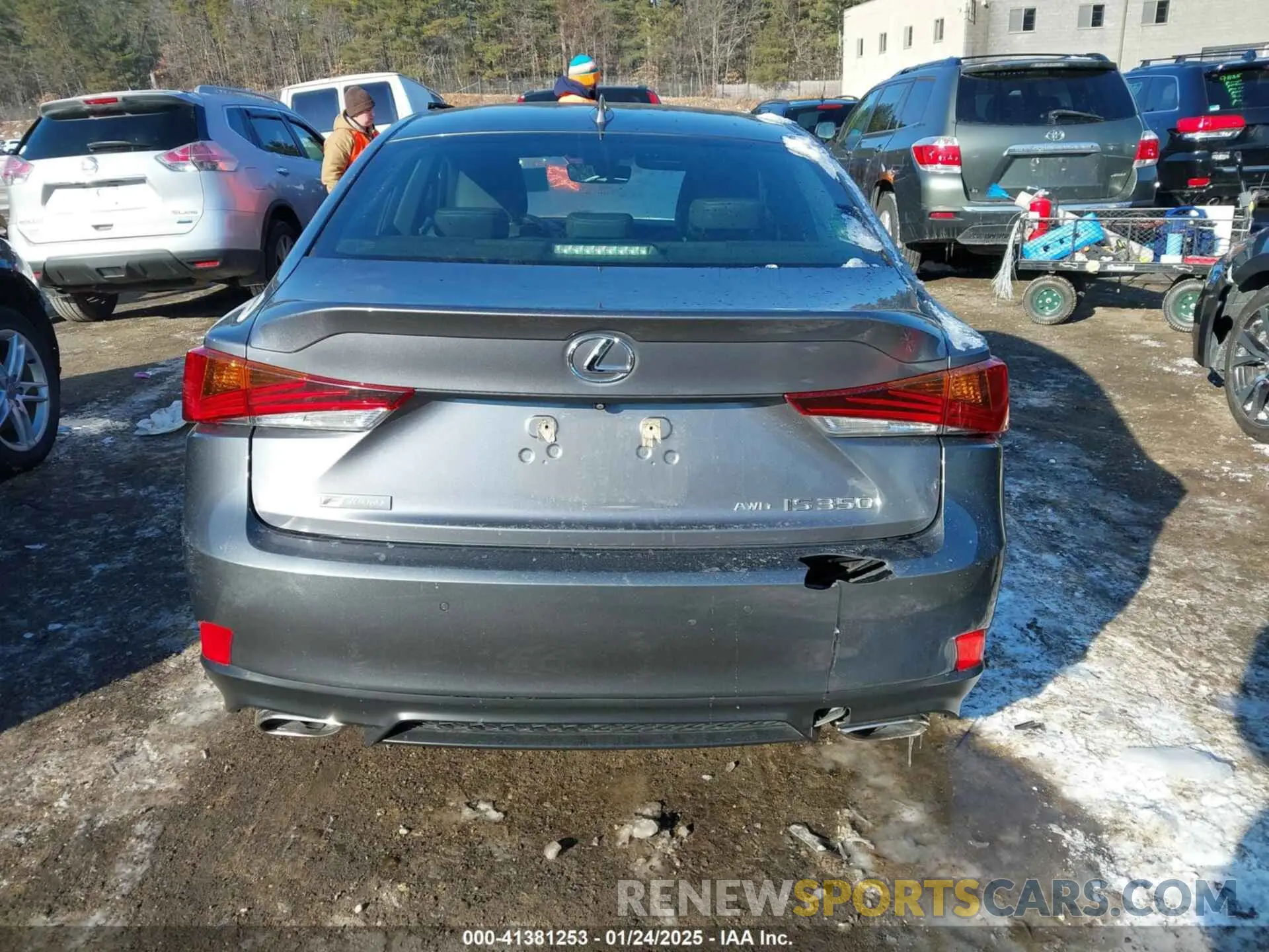 15 fotografías del automóvil dañado JTHGZ1E26L5017525 LEXUS IS 350 2020