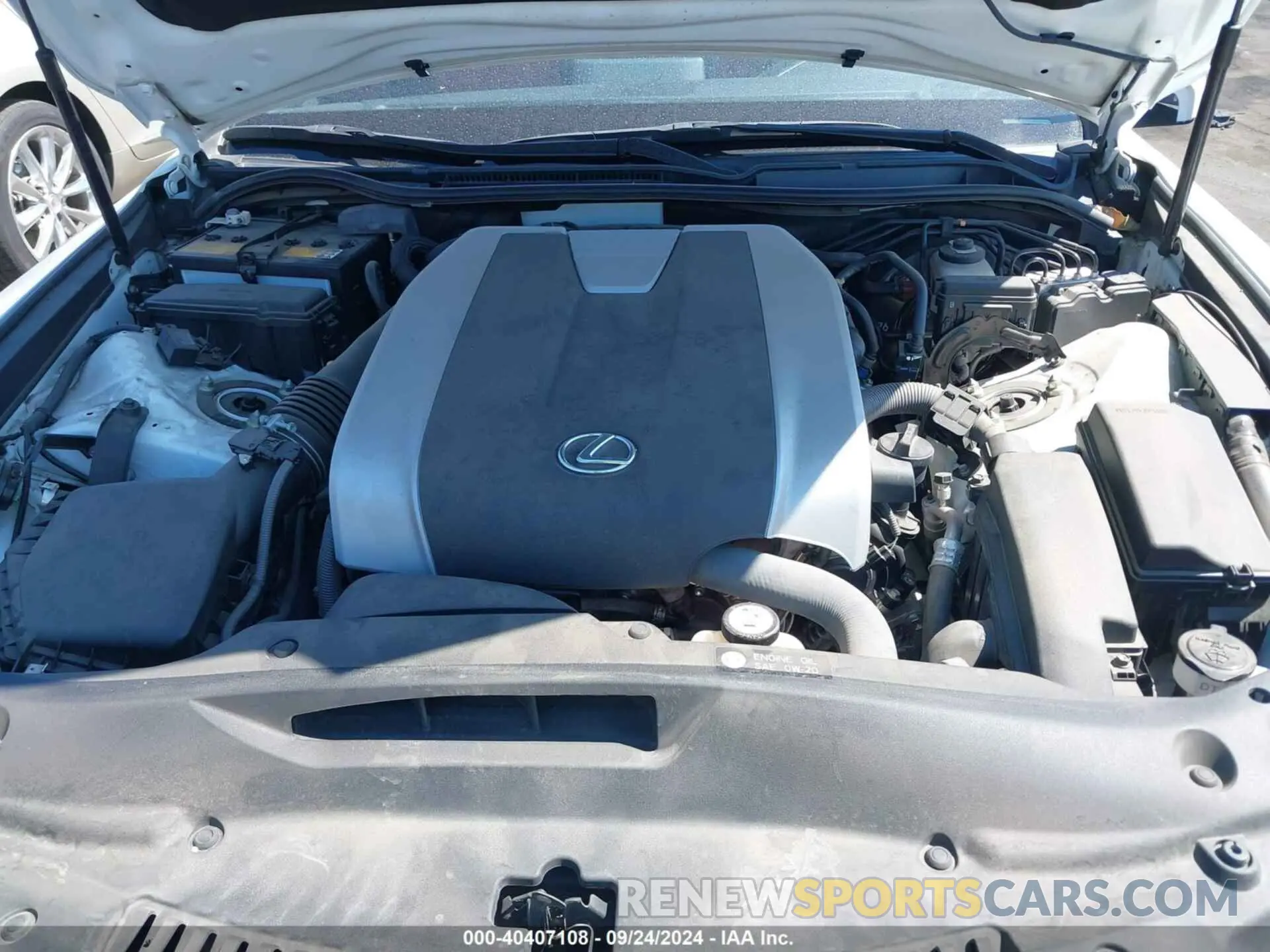 10 fotografías del automóvil dañado JTHGZ1B20M5038733 LEXUS IS 350 2021