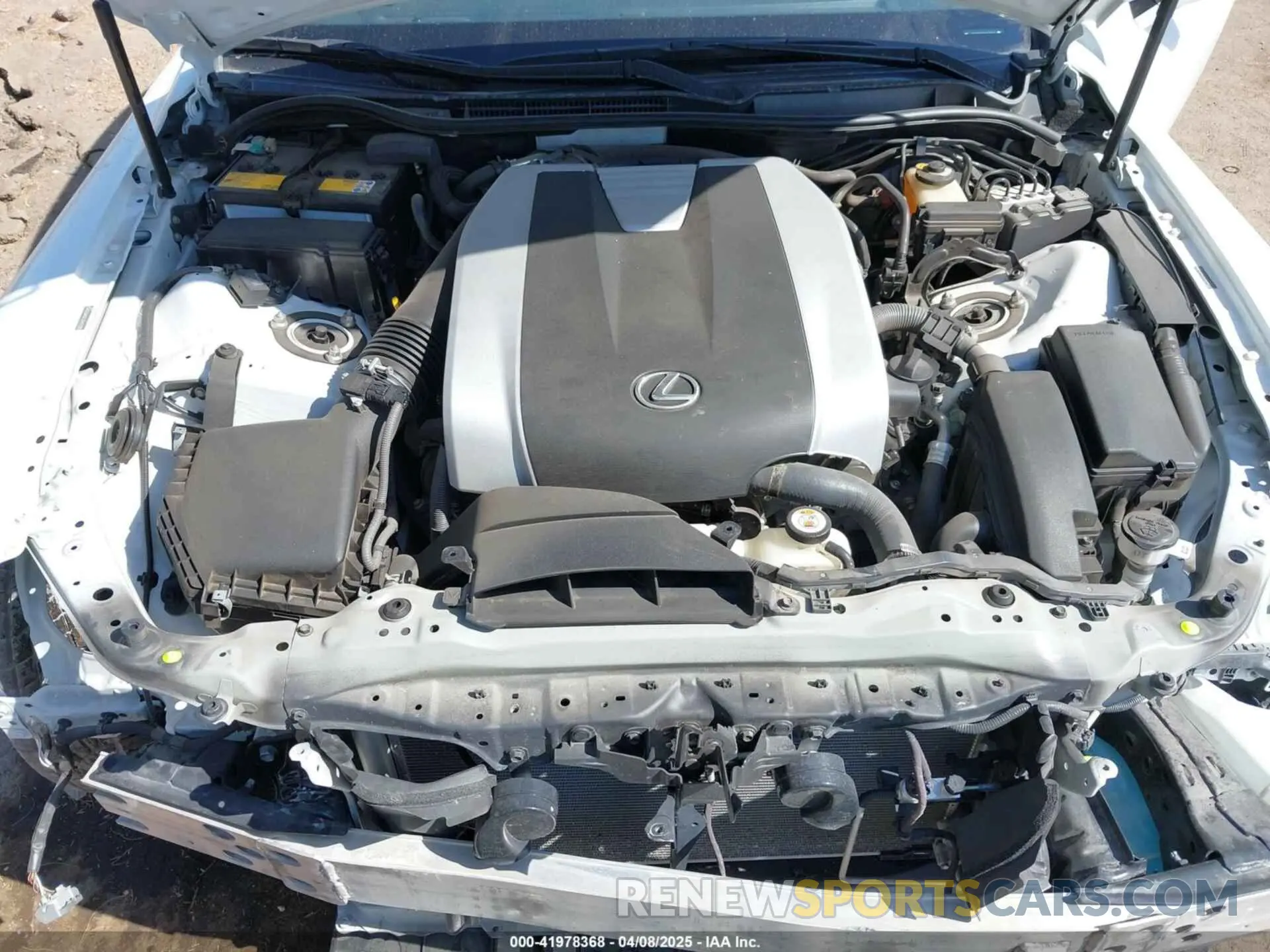 10 fotografías del automóvil dañado JTHGZ1B20M5039154 LEXUS IS 350 2021
