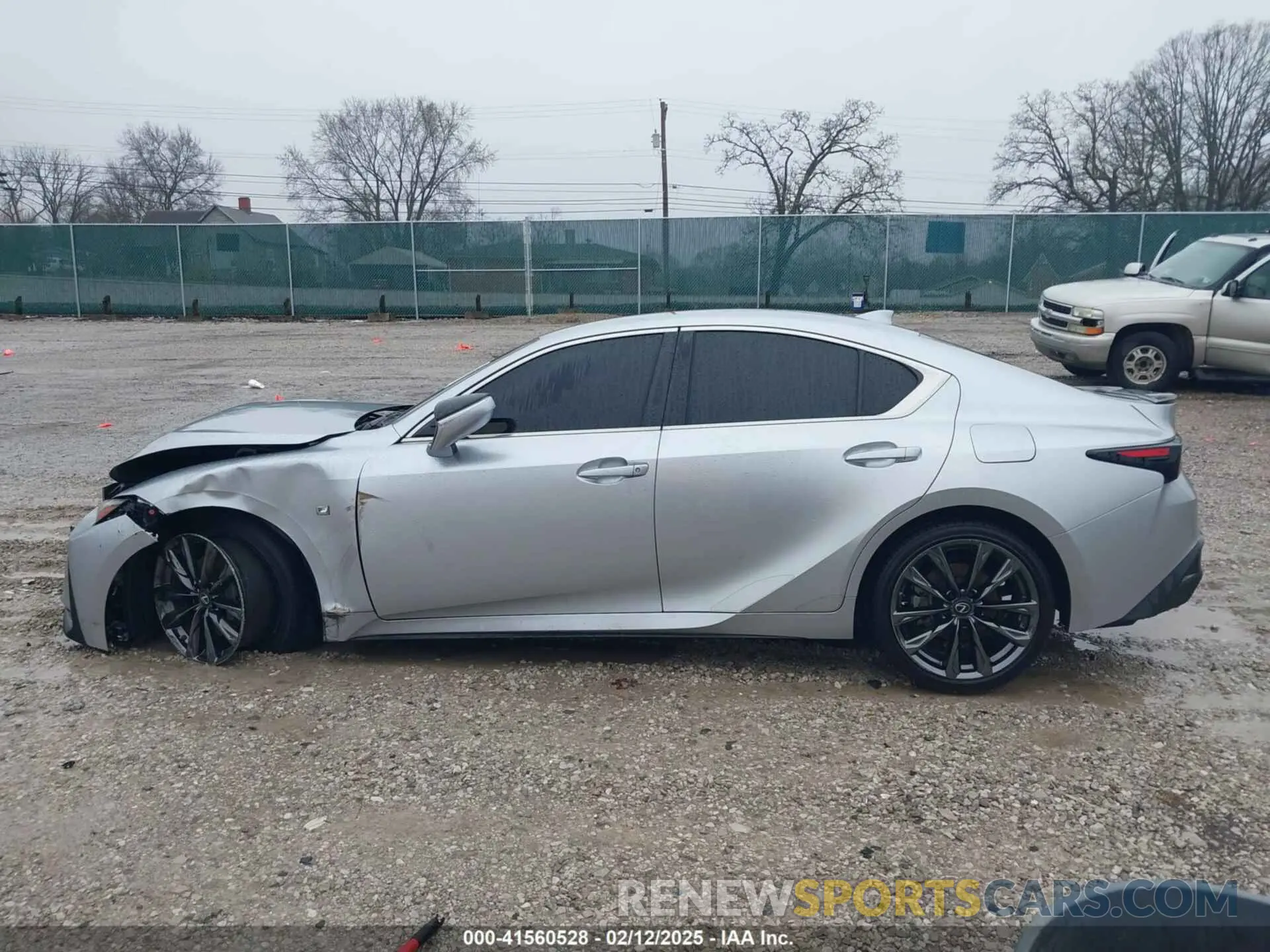 14 fotografías del automóvil dañado JTHGZ1B20M5039493 LEXUS IS 350 2021