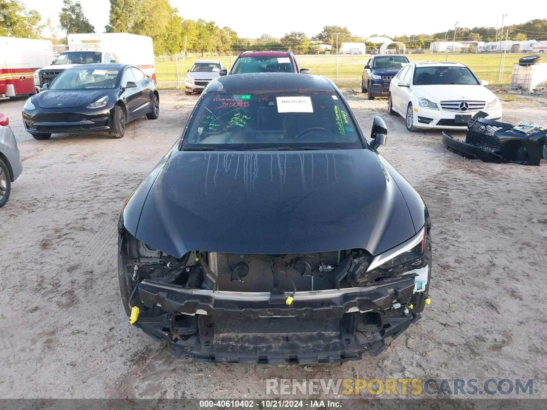 13 fotografías del automóvil dañado JTHGZ1B22M5039172 LEXUS IS 350 2021