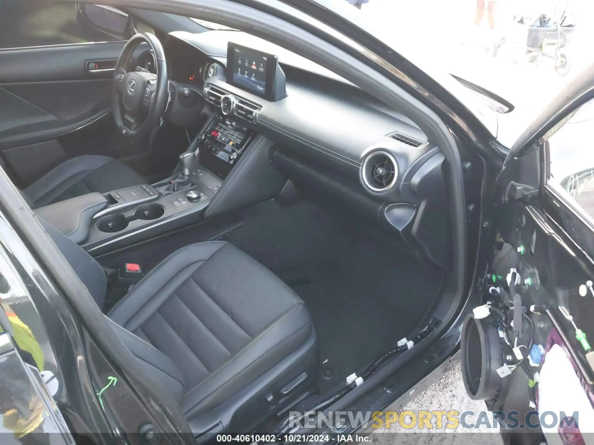 5 fotografías del automóvil dañado JTHGZ1B22M5039172 LEXUS IS 350 2021