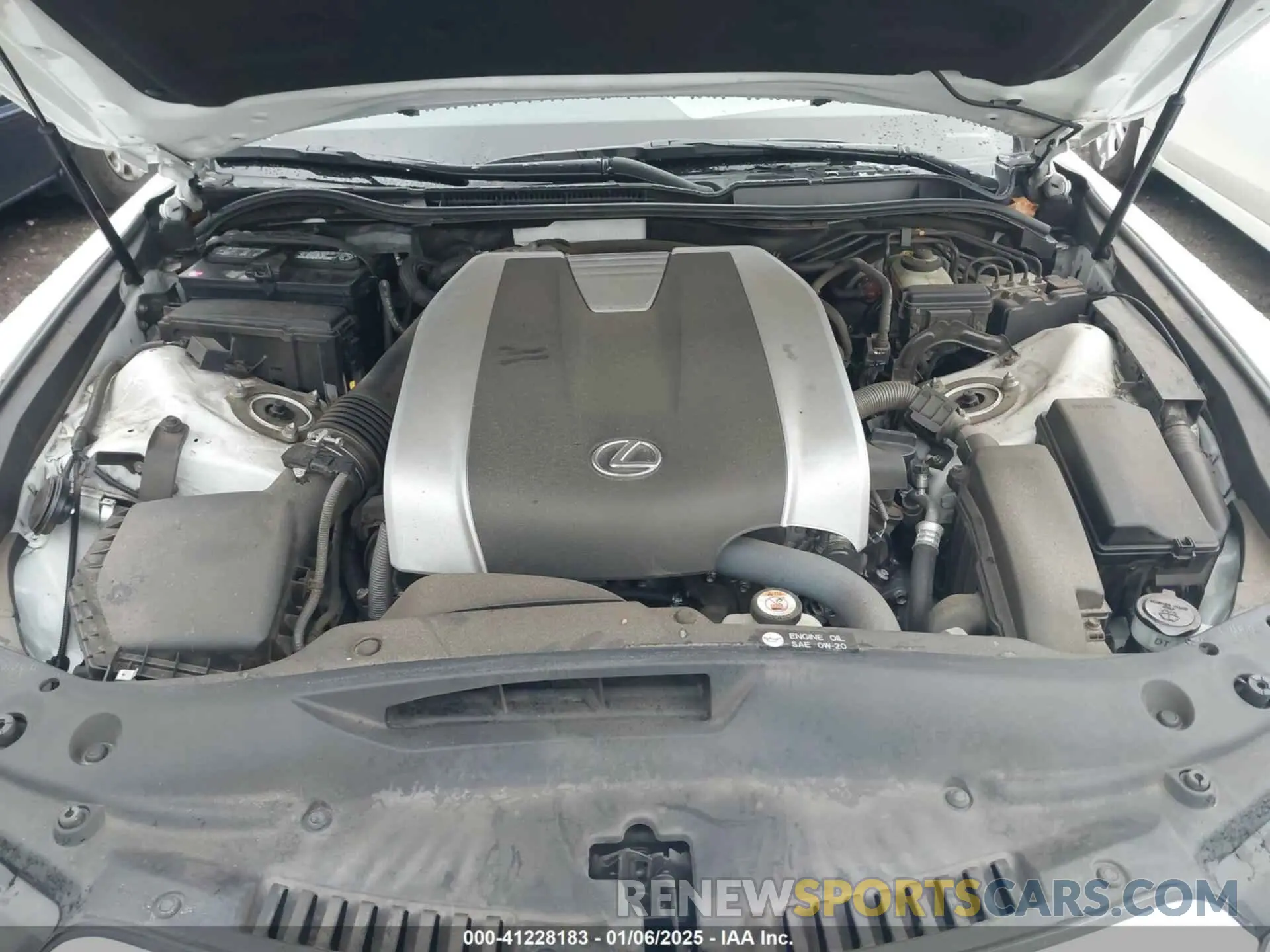 10 fotografías del automóvil dañado JTHGZ1B23M5039150 LEXUS IS 350 2021