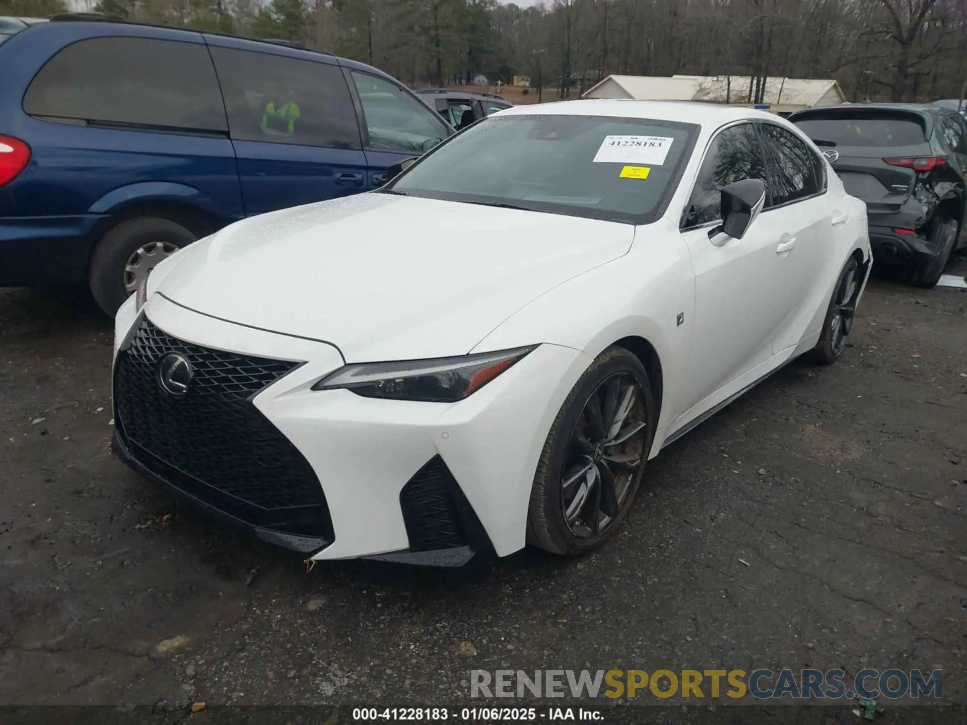 2 fotografías del automóvil dañado JTHGZ1B23M5039150 LEXUS IS 350 2021