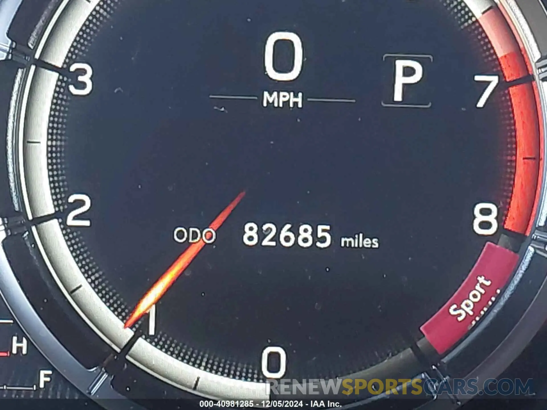 16 fotografías del automóvil dañado JTHGZ1B24M5039092 LEXUS IS 350 2021