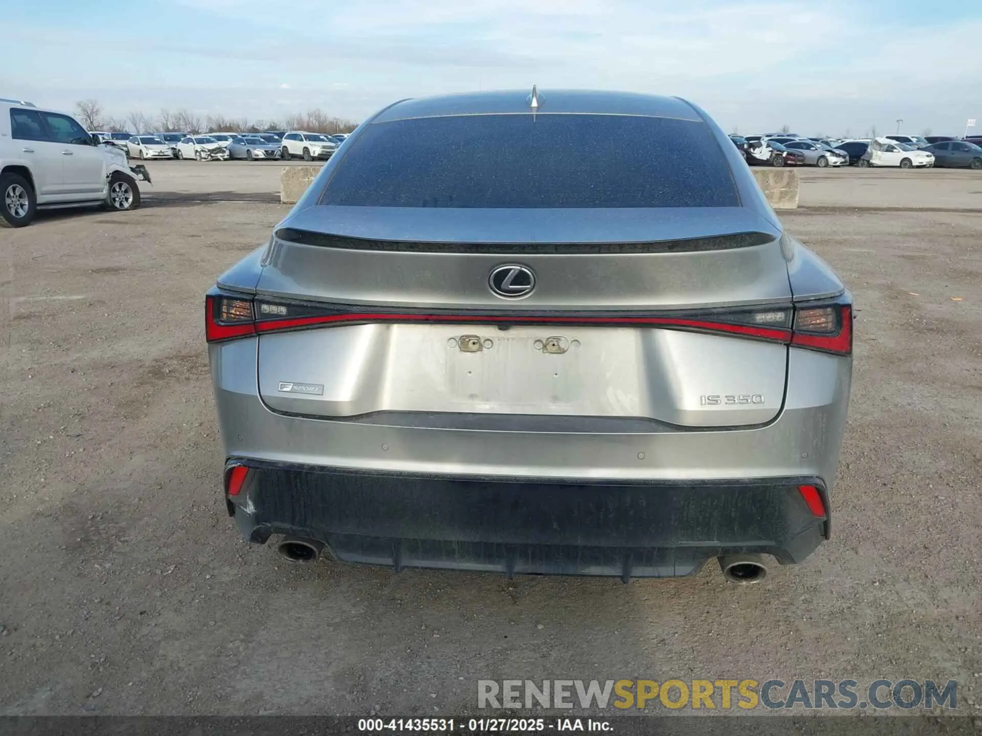 17 fotografías del automóvil dañado JTHGZ1B25M5042857 LEXUS IS 350 2021