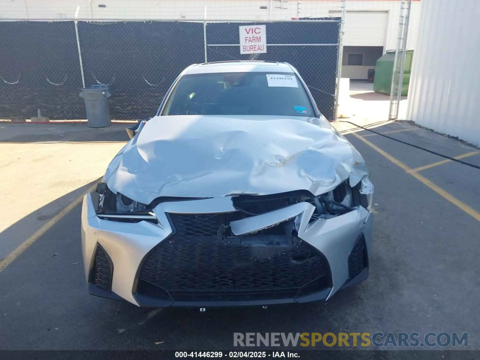 12 fotografías del automóvil dañado JTHGZ1B25M5044060 LEXUS IS 350 2021
