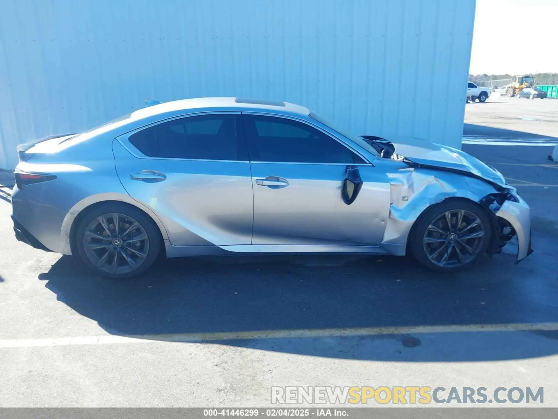 13 fotografías del automóvil dañado JTHGZ1B25M5044060 LEXUS IS 350 2021