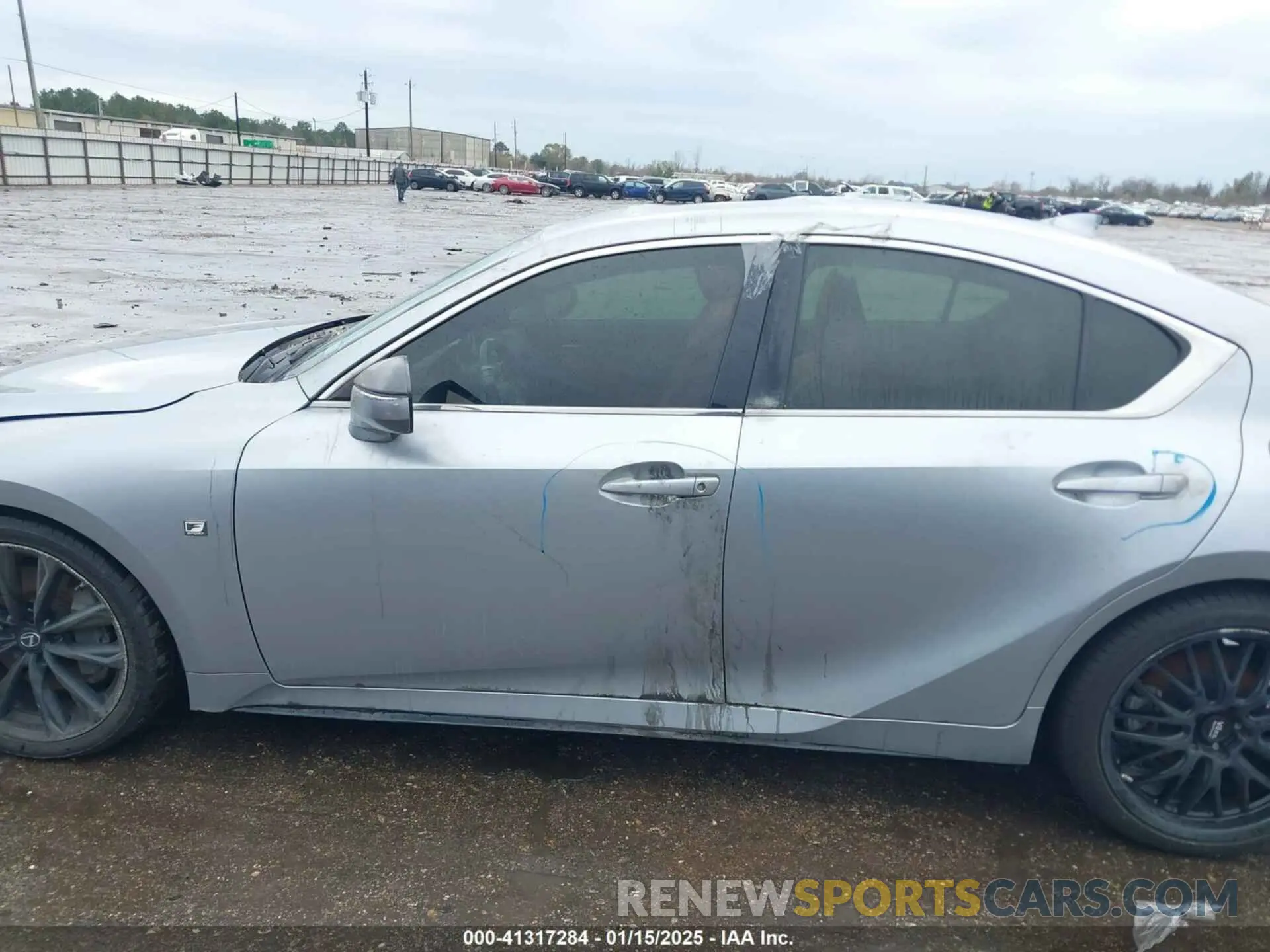 13 fotografías del automóvil dañado JTHGZ1B25M5045144 LEXUS IS 350 2021