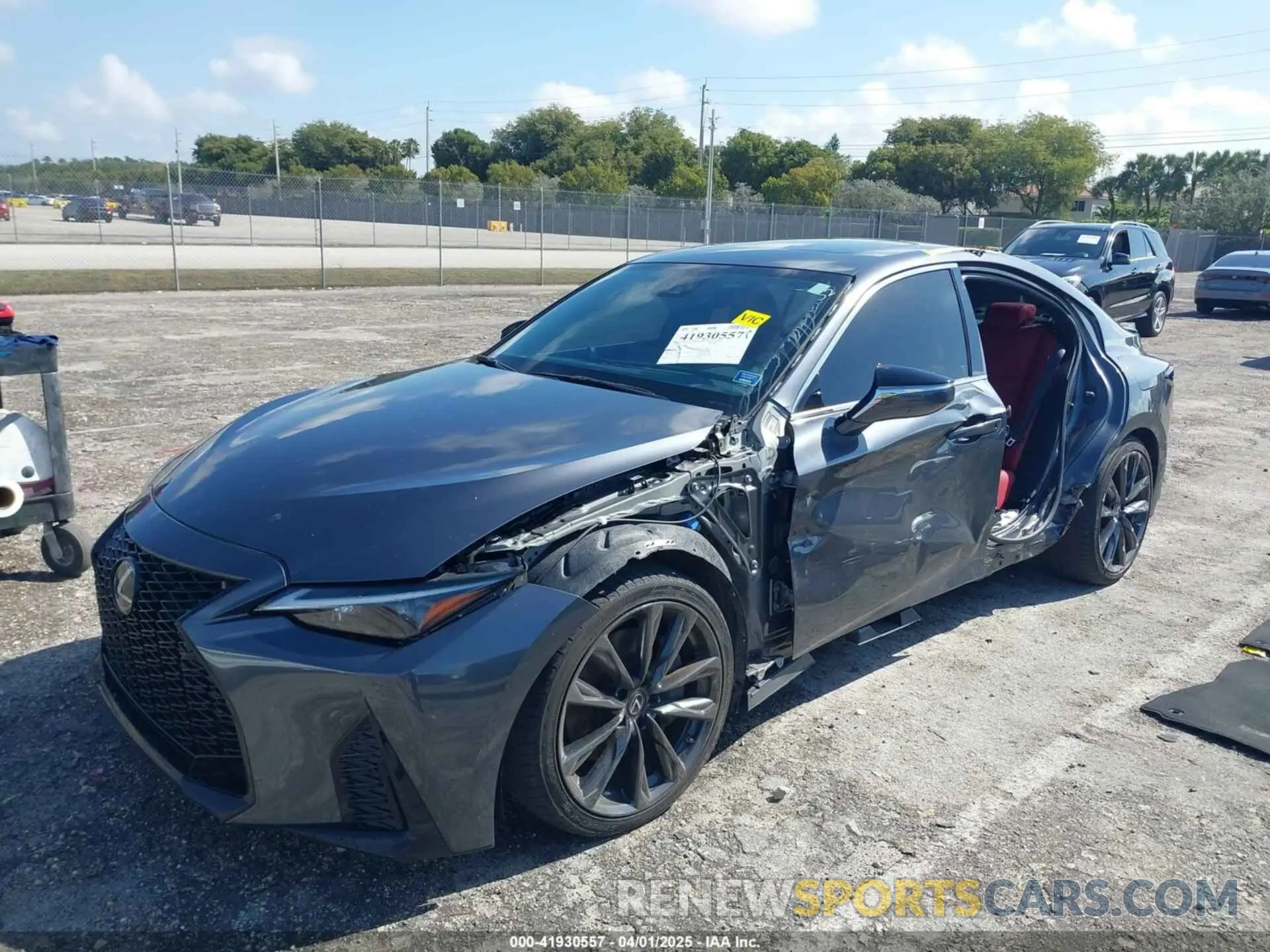 6 fotografías del automóvil dañado JTHGZ1B27M5045601 LEXUS IS 350 2021