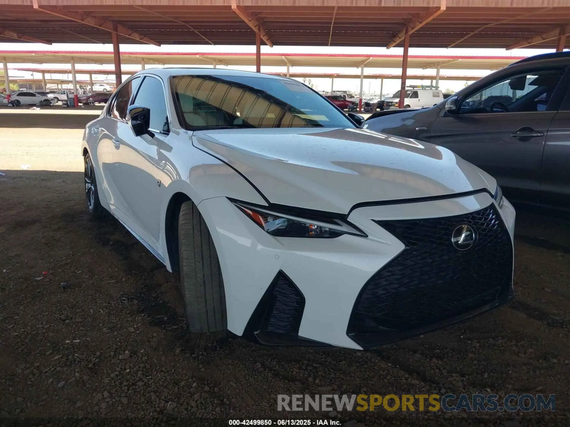 1 fotografías del automóvil dañado JTHGZ1B27M5046330 LEXUS IS 350 2021