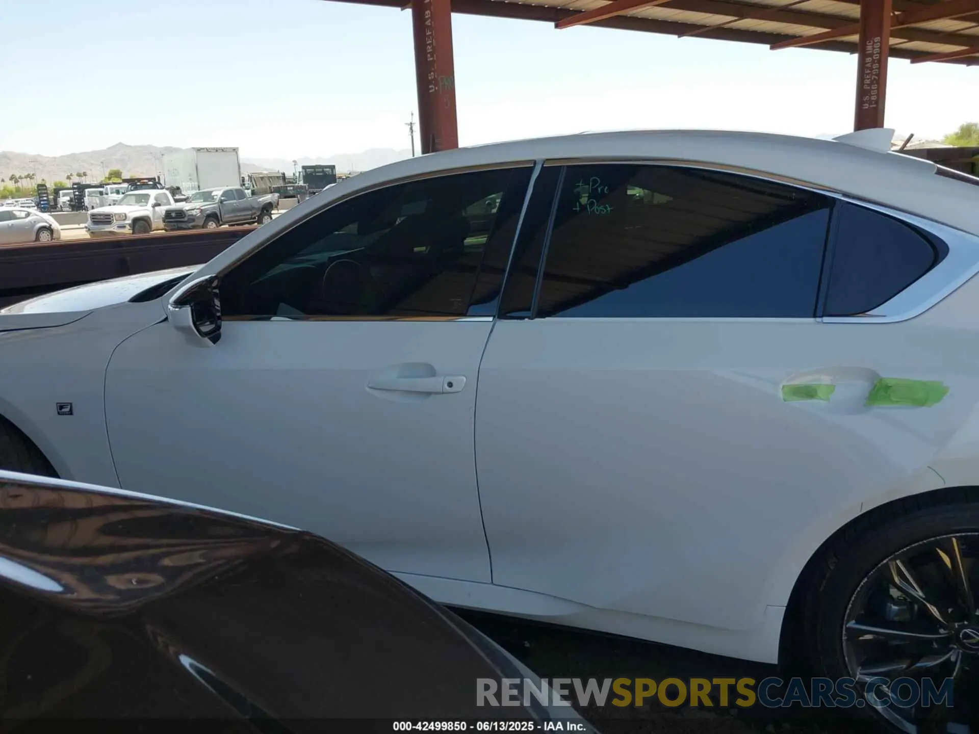 15 fotografías del automóvil dañado JTHGZ1B27M5046330 LEXUS IS 350 2021
