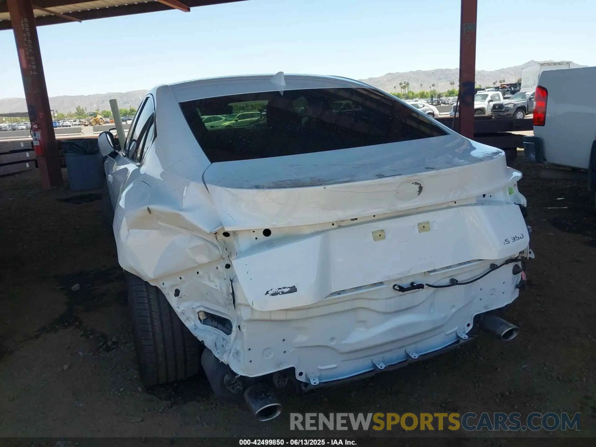 6 fotografías del automóvil dañado JTHGZ1B27M5046330 LEXUS IS 350 2021