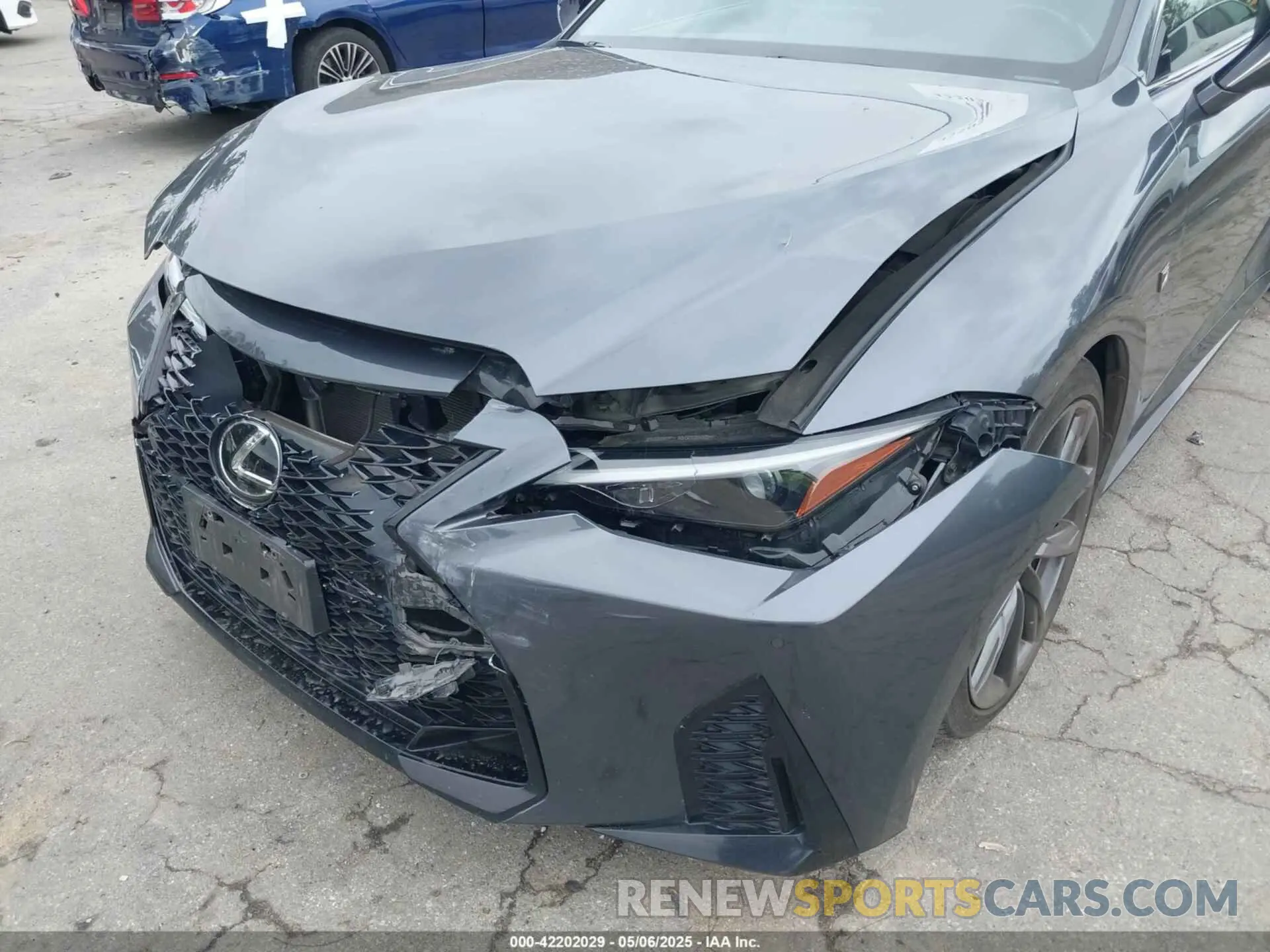 6 fotografías del automóvil dañado JTHGZ1B28M5044280 LEXUS IS 350 2021