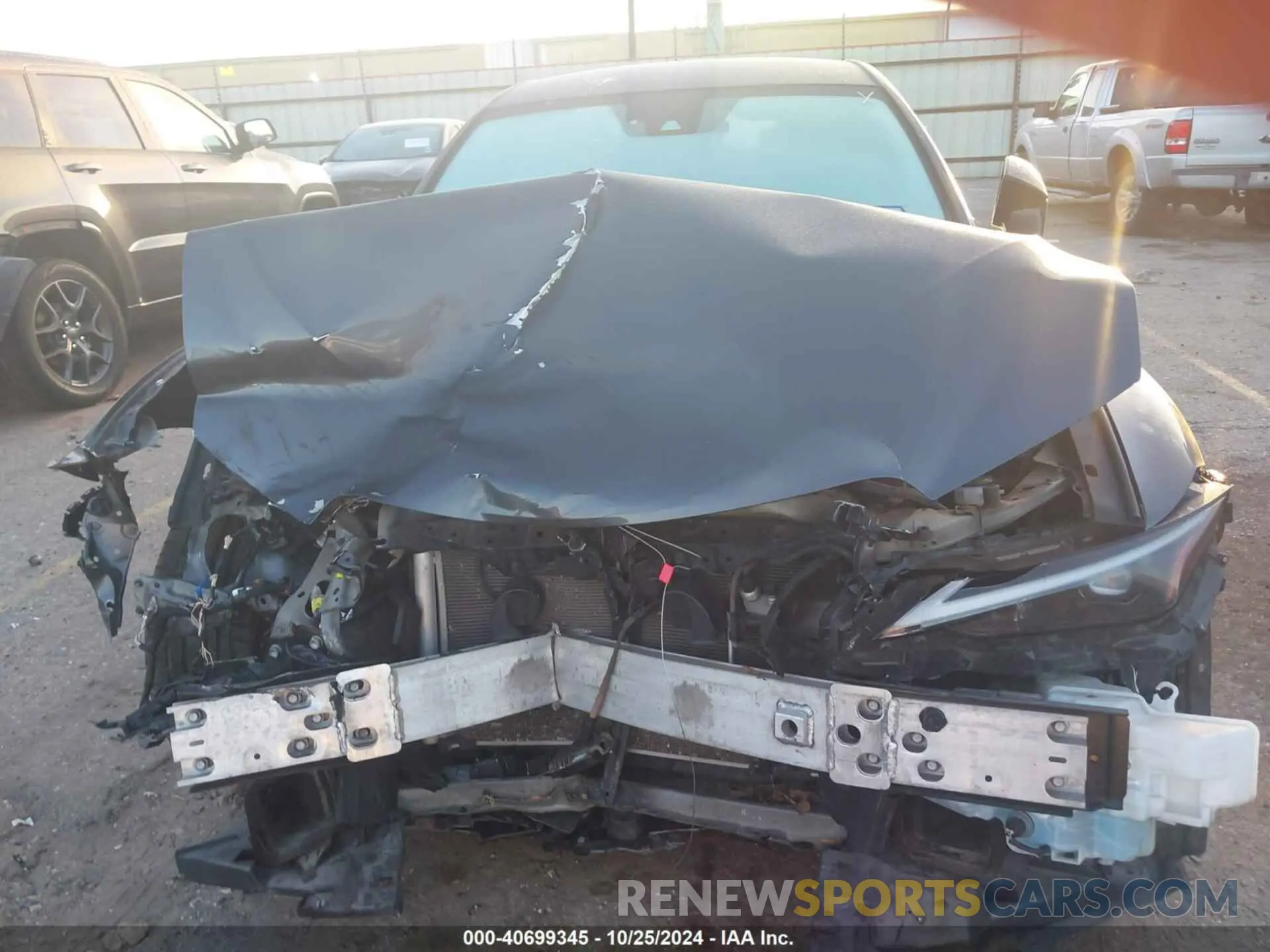 13 fotografías del automóvil dañado JTHGZ1B2XM5039503 LEXUS IS 350 2021