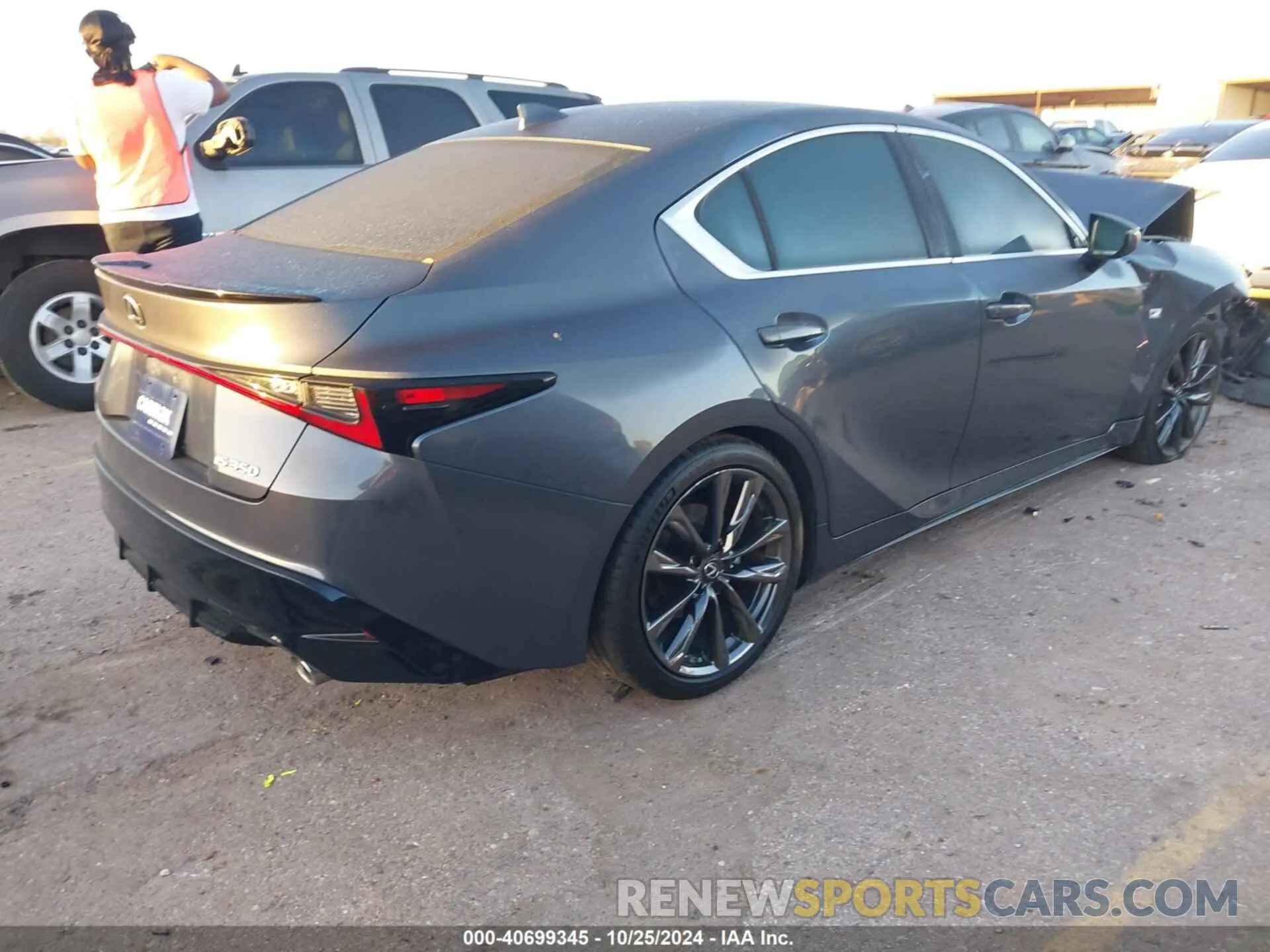 4 fotografías del automóvil dañado JTHGZ1B2XM5039503 LEXUS IS 350 2021
