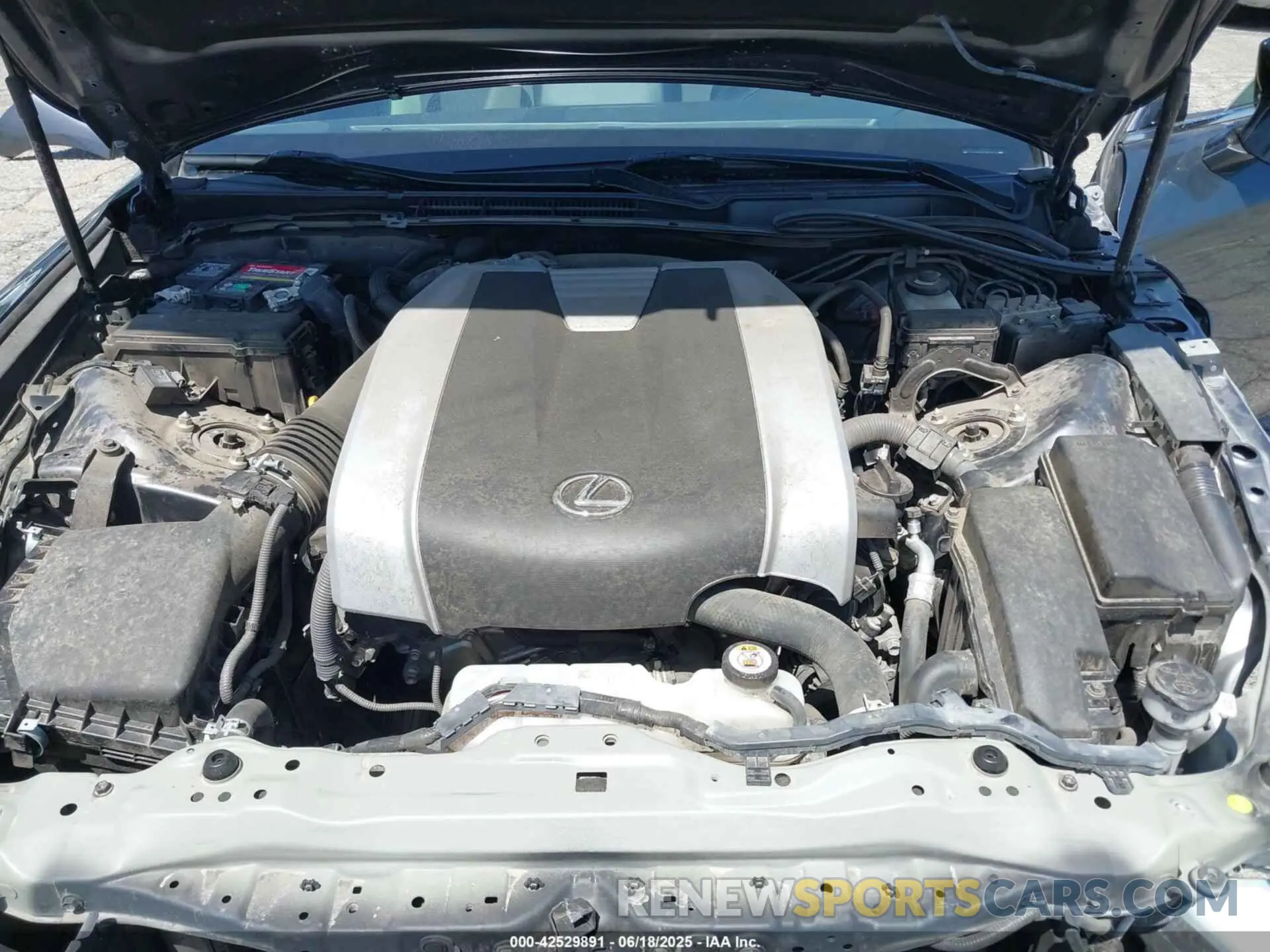 10 fotografías del automóvil dañado JTHGZ1B2XM5042188 LEXUS IS 350 2021
