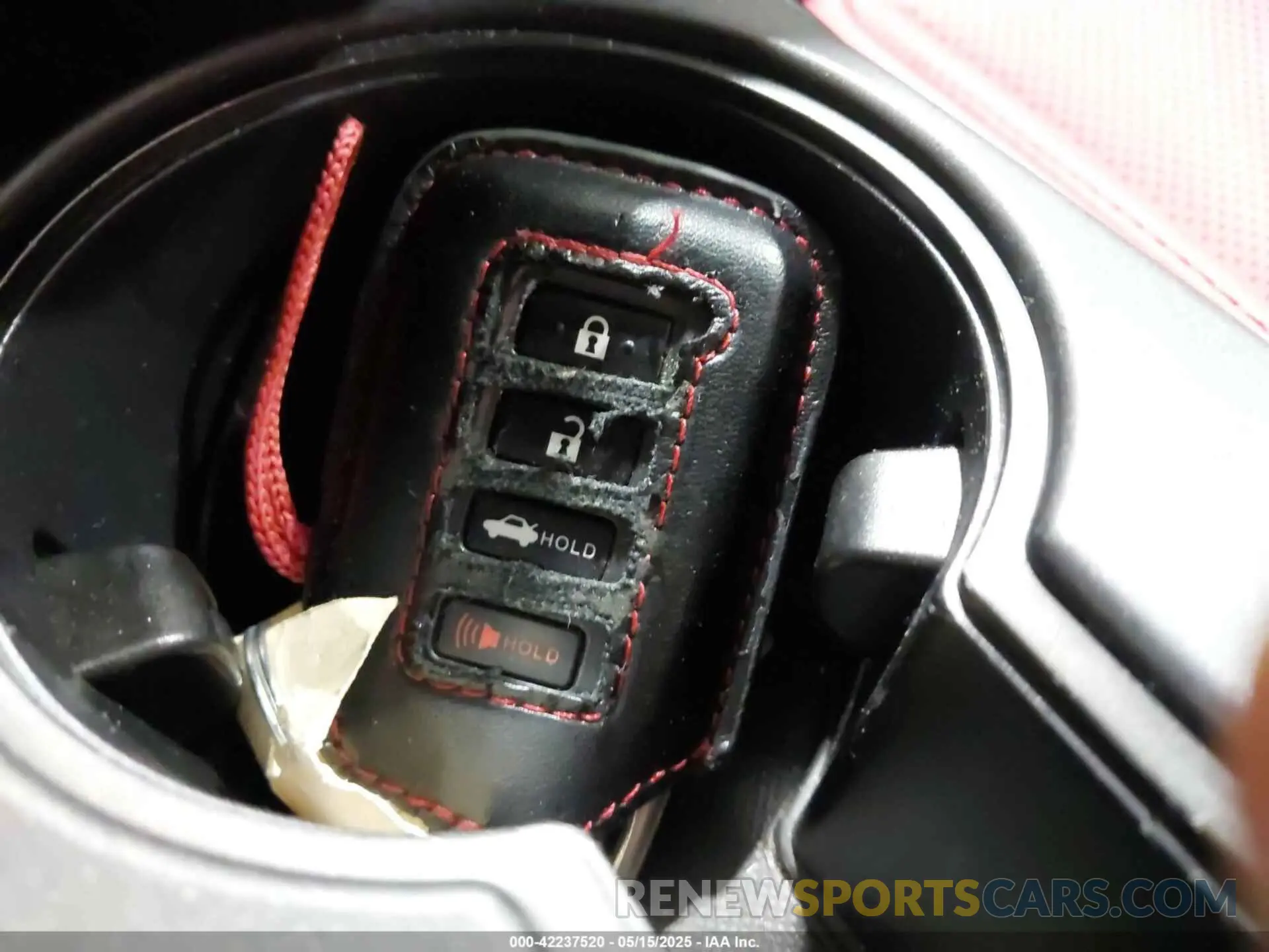 11 fotografías del automóvil dañado JTHGZ1E26M5021785 LEXUS IS 350 2021