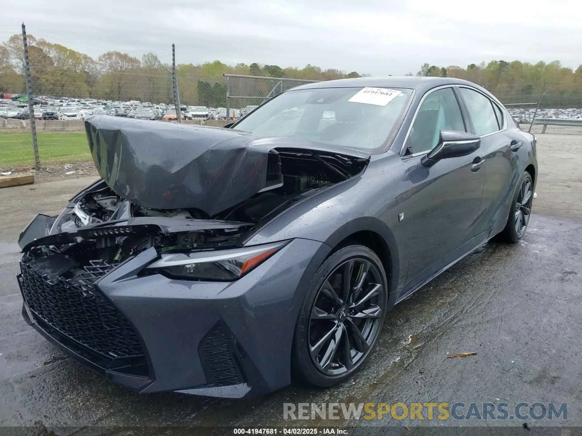 2 fotografías del automóvil dañado JTHGZ1E26M5022810 LEXUS IS 350 2021