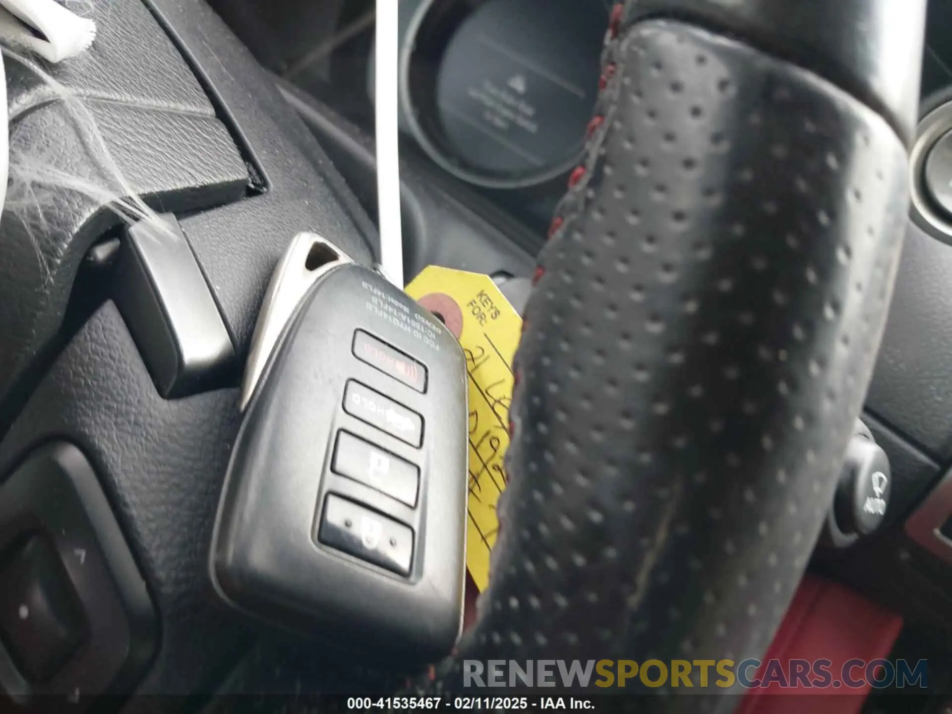 11 fotografías del automóvil dañado JTHGZ1E29M5019271 LEXUS IS 350 2021