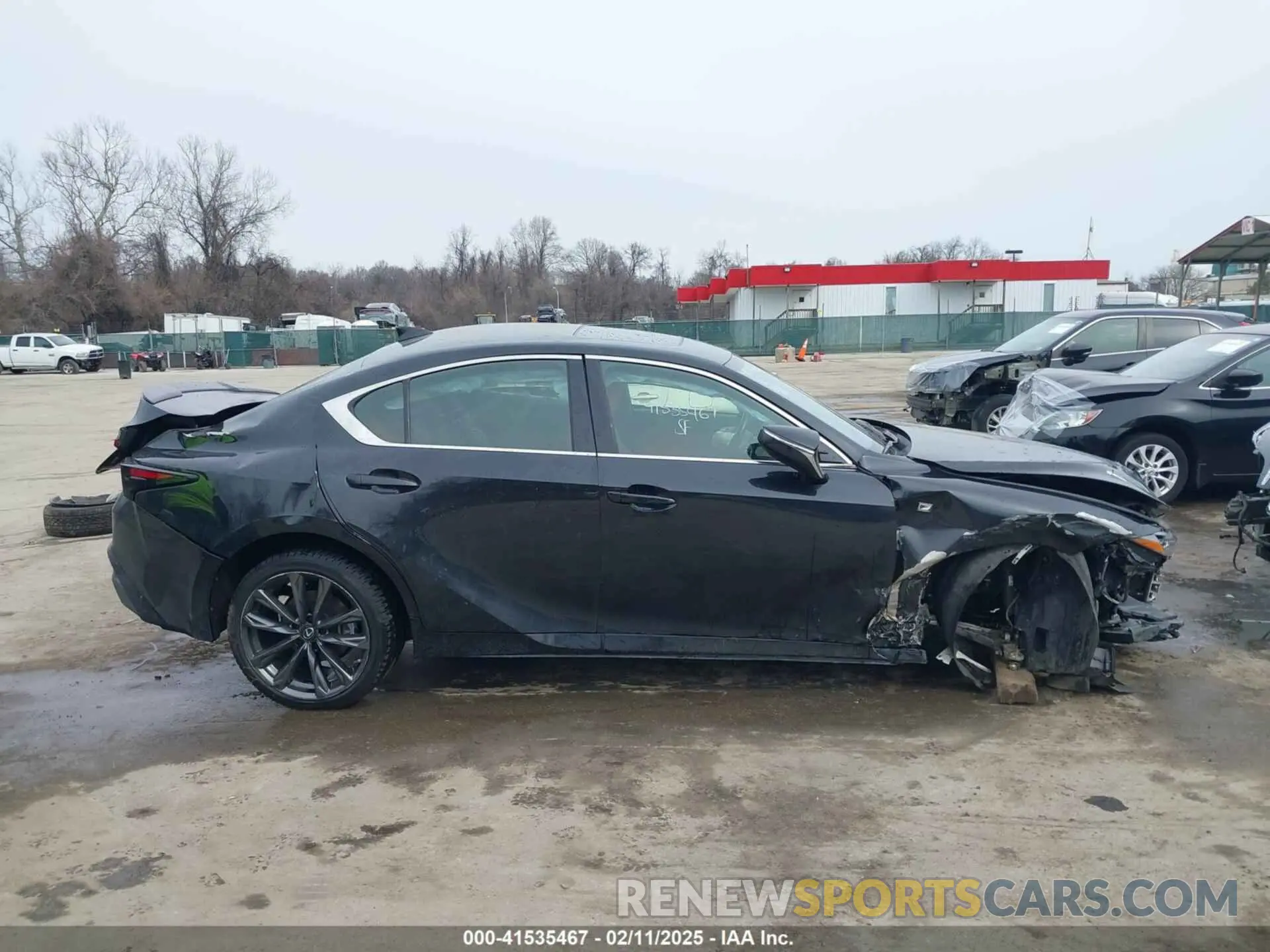 14 fotografías del automóvil dañado JTHGZ1E29M5019271 LEXUS IS 350 2021