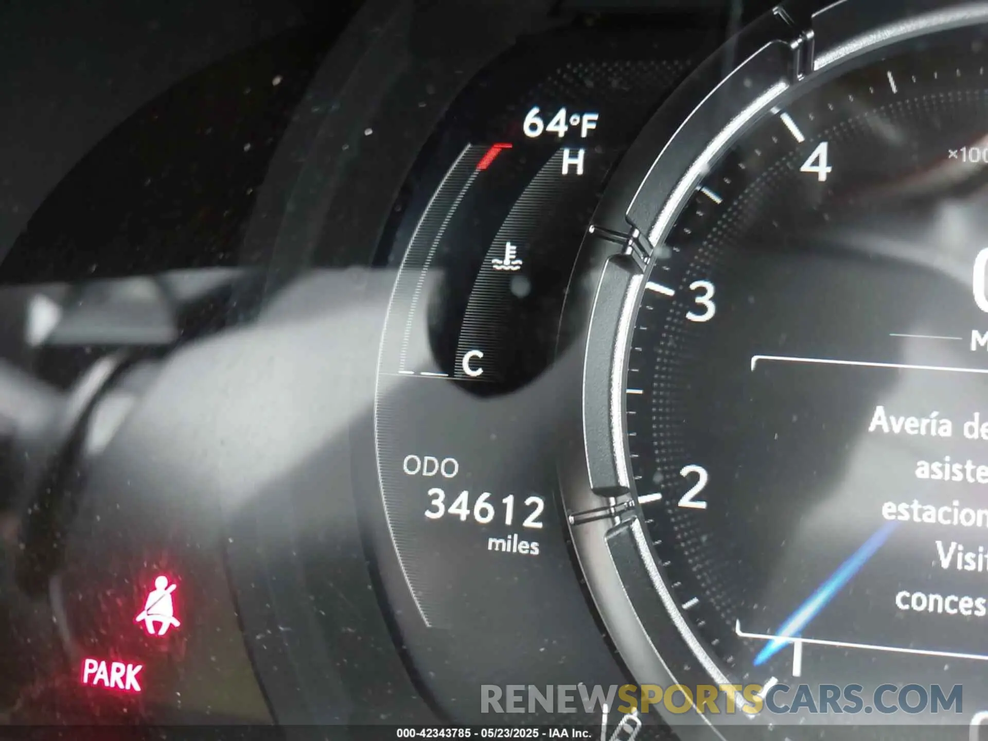 15 fotografías del automóvil dañado JTHGZ1E29M5021537 LEXUS IS 350 2021