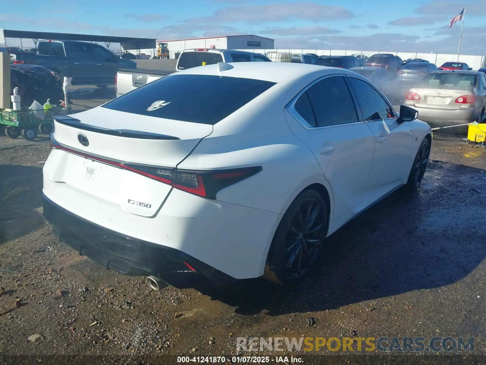 4 fotografías del automóvil dañado JTHGZ1B21N5050374 LEXUS IS 350 2022