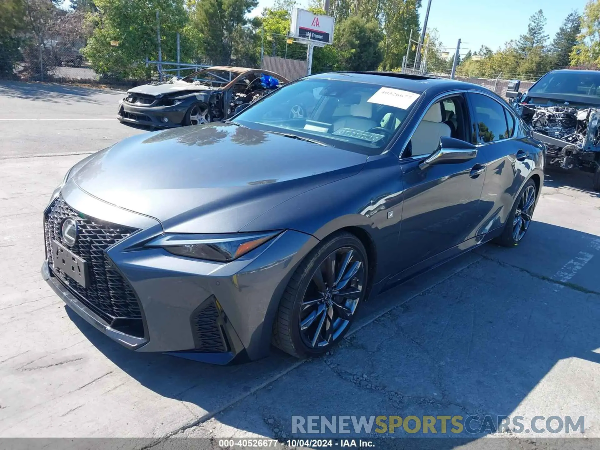 2 fotografías del automóvil dañado JTHGZ1B21N5056014 LEXUS IS 350 2022
