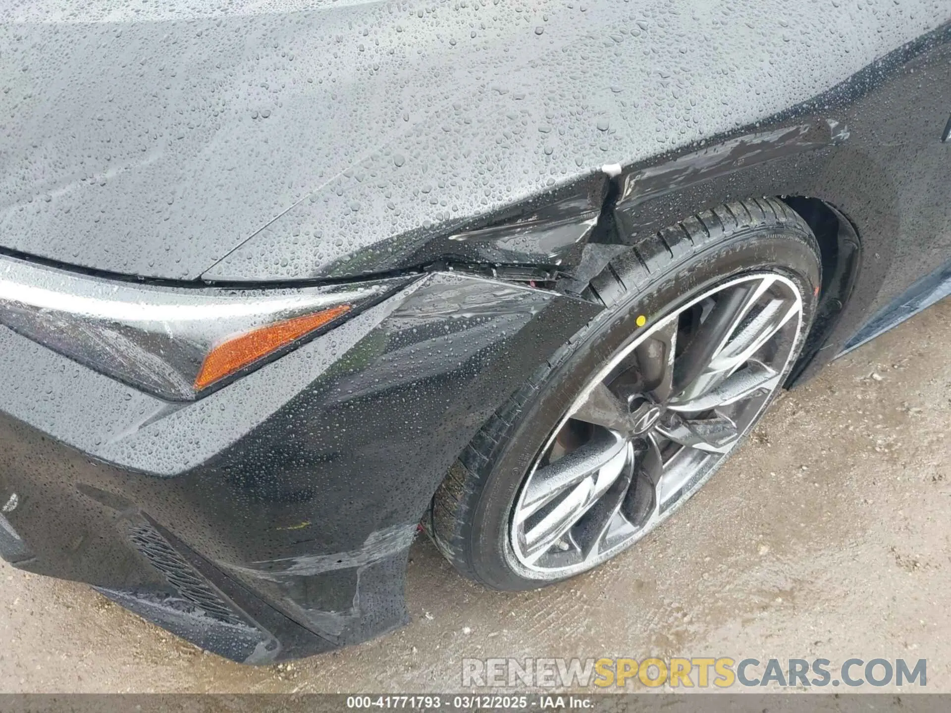 6 fotografías del automóvil dañado JTHGZ1B23N5052532 LEXUS IS 350 2022